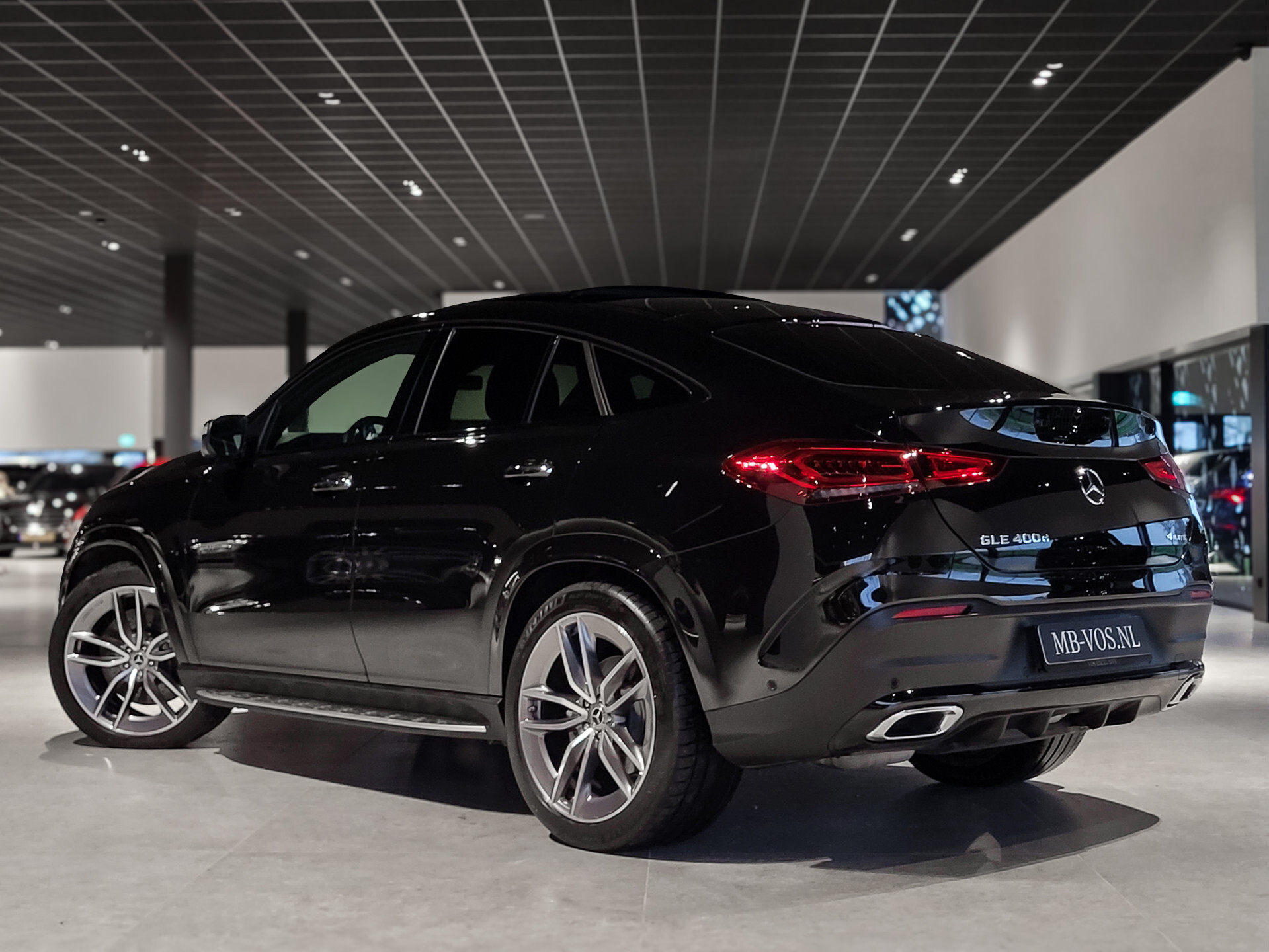 Mercedes-Benz GLE Coupé 400 d 4-M AMG Night Luchtvering | HUD | Rij-Assistentie | Keyless | Stoelkoeling | Trekhaak | Nappa Aut9 Foto 2