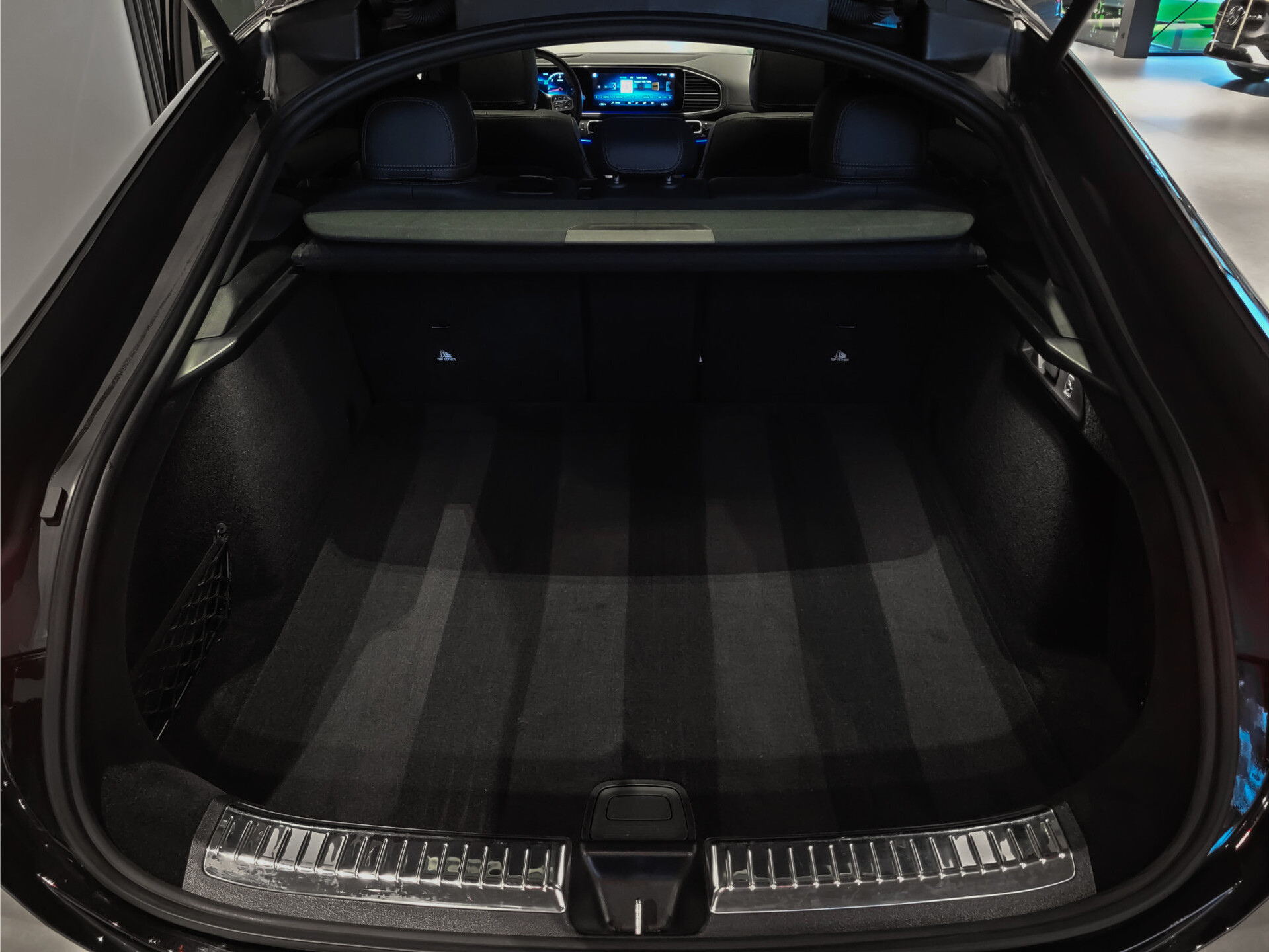 Mercedes-Benz GLE Coupé 400 d 4-M AMG Night Luchtvering | HUD | Rij-Assistentie | Keyless | Stoelkoeling | Trekhaak | Nappa Aut9 Foto 31