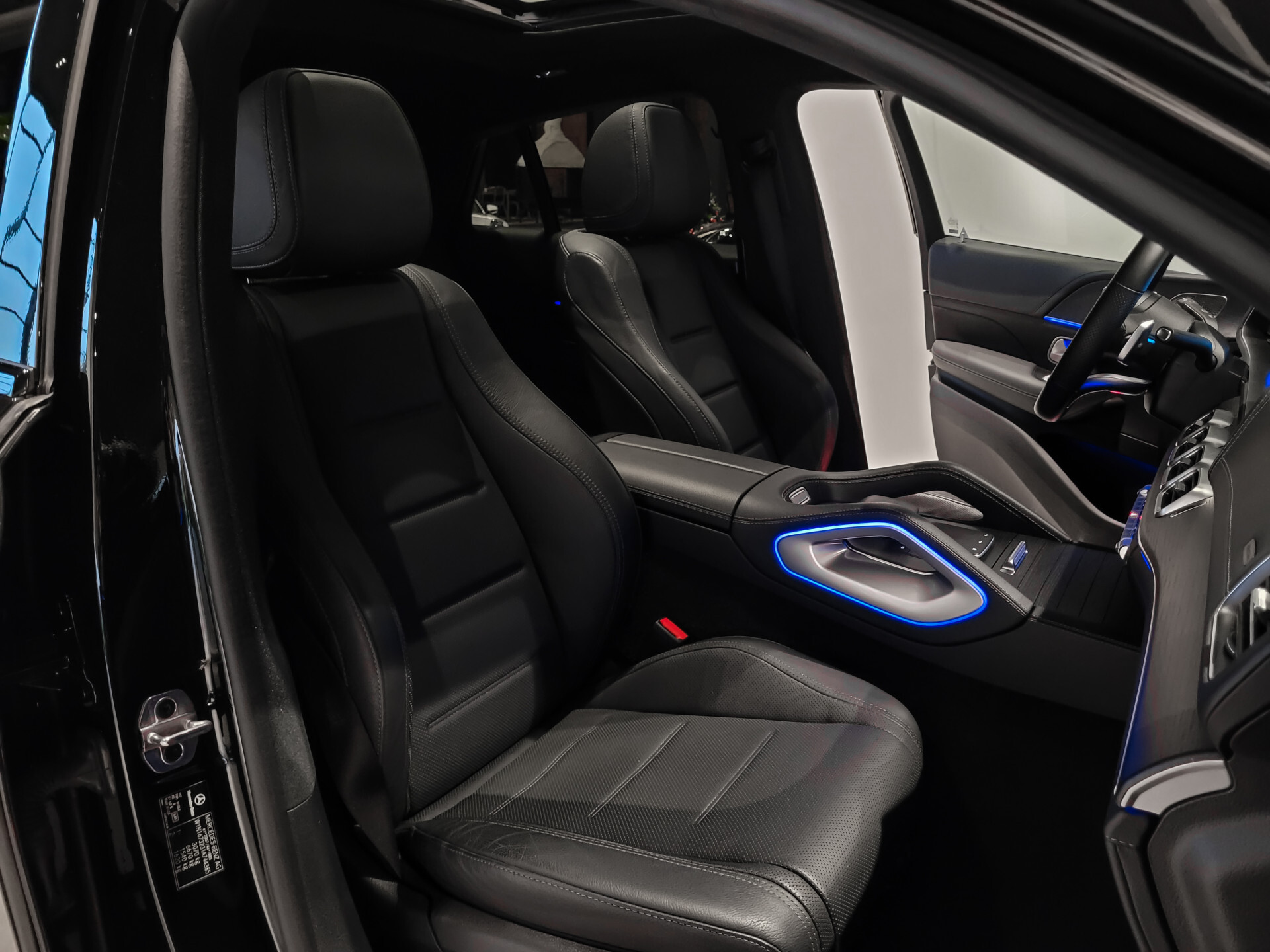 Mercedes-Benz GLE Coupé 400 d 4-M AMG Night Luchtvering | HUD | Rij-Assistentie | Keyless | Stoelkoeling | Trekhaak | Nappa Aut9 Foto 6