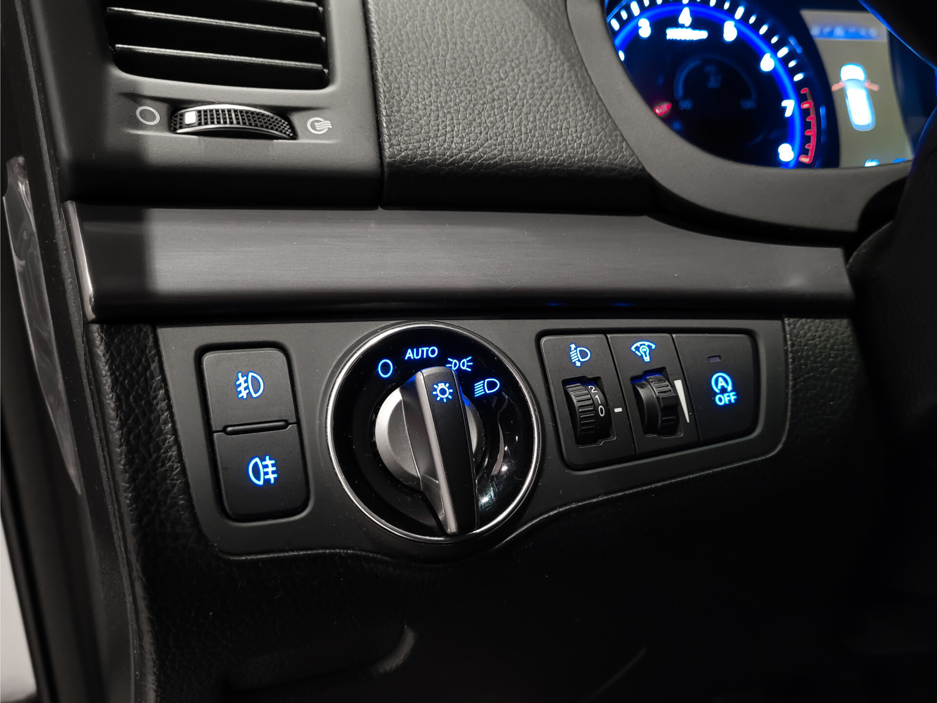 Hyundai i40 Wagon 1.6 GDI Essence 18" | Camera | Groot Navi | Lane Assist | NAP Foto 12