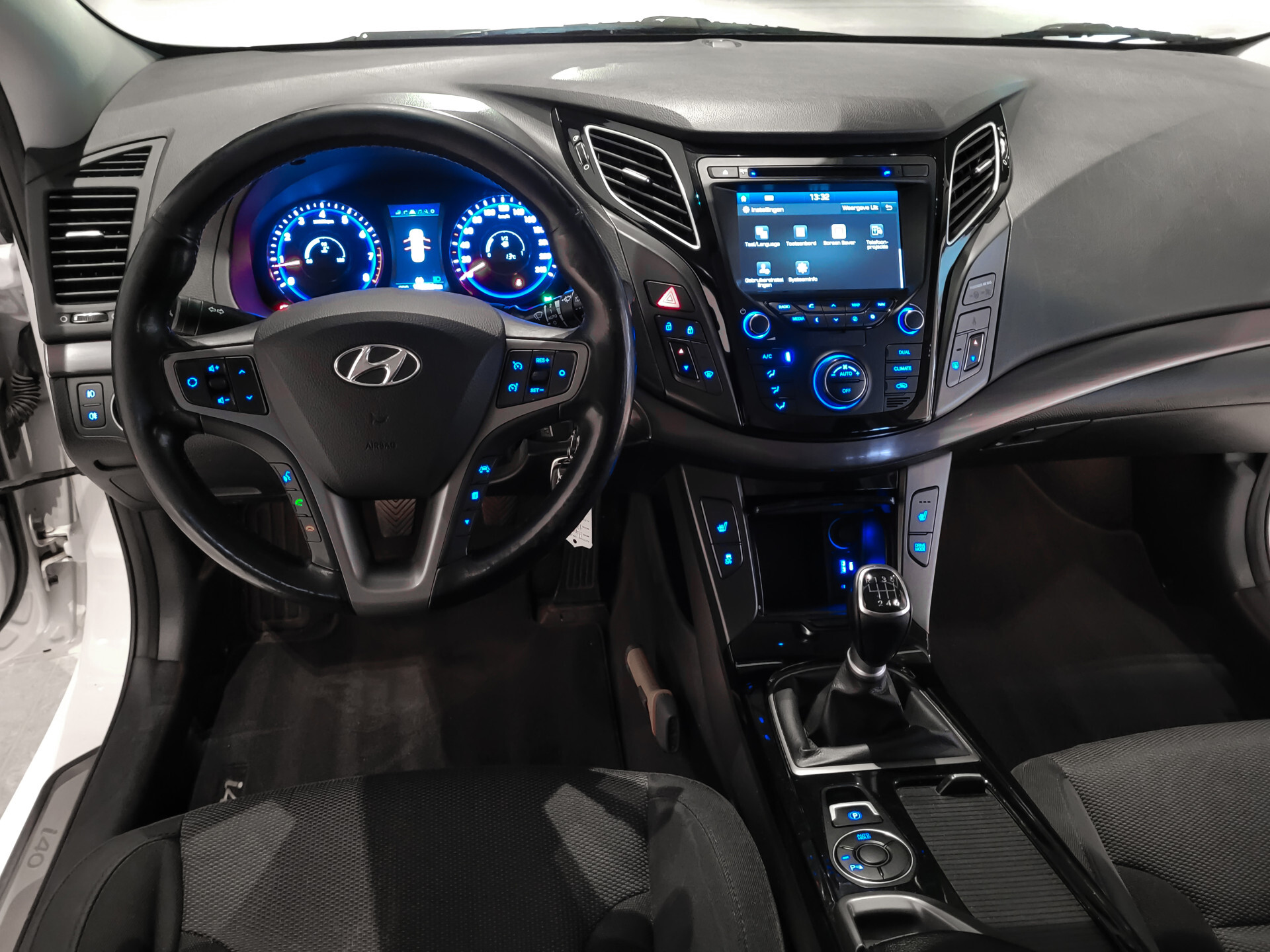 Hyundai i40 Wagon 1.6 GDI Essence 18" | Camera | Groot Navi | Lane Assist | NAP Foto 18