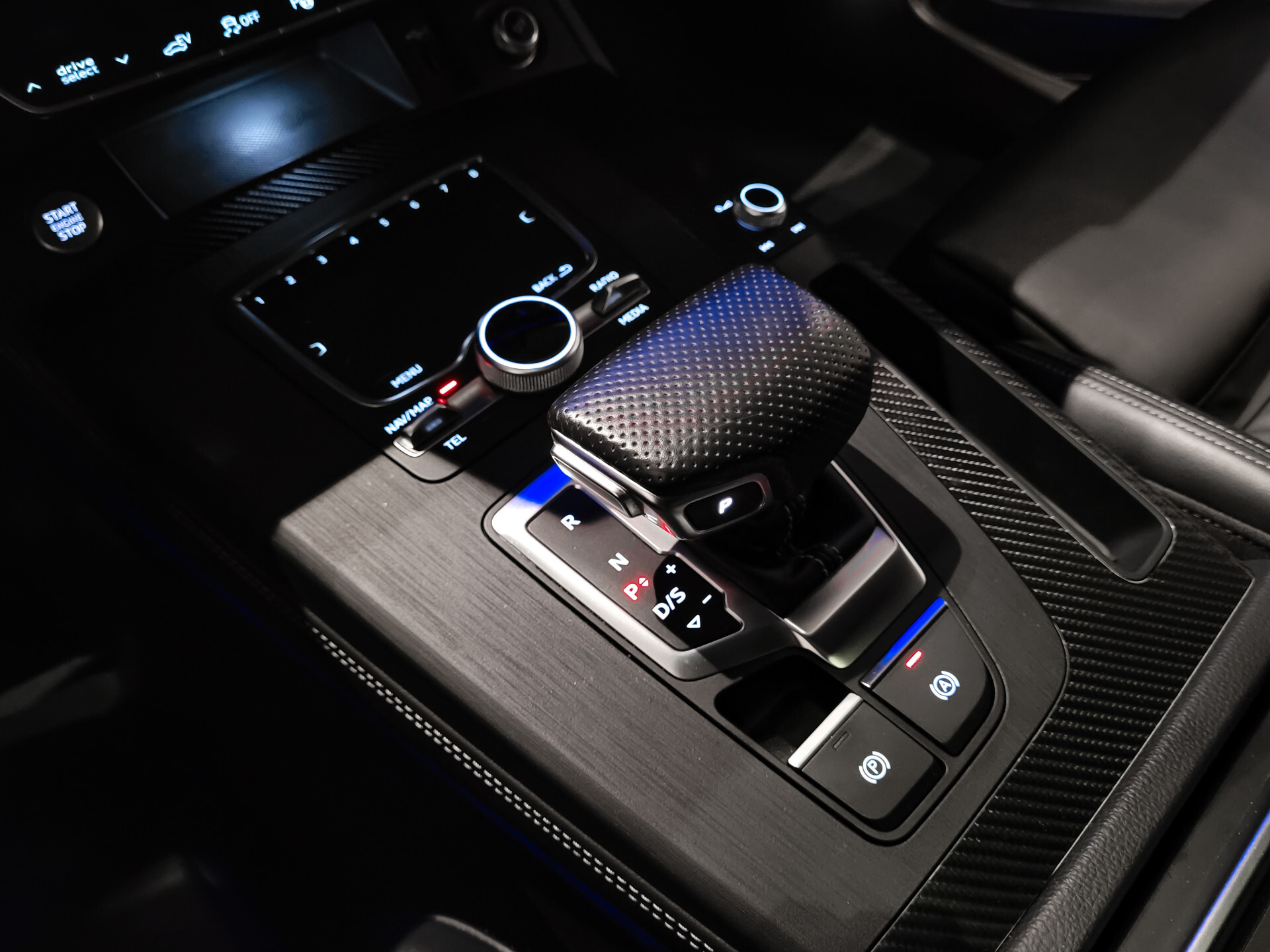 Audi Q5 55 TFSI e quattro Competition Luchtvering | HUD | B&O | Panorama | 22" | Trekhaak | ACC Foto 27