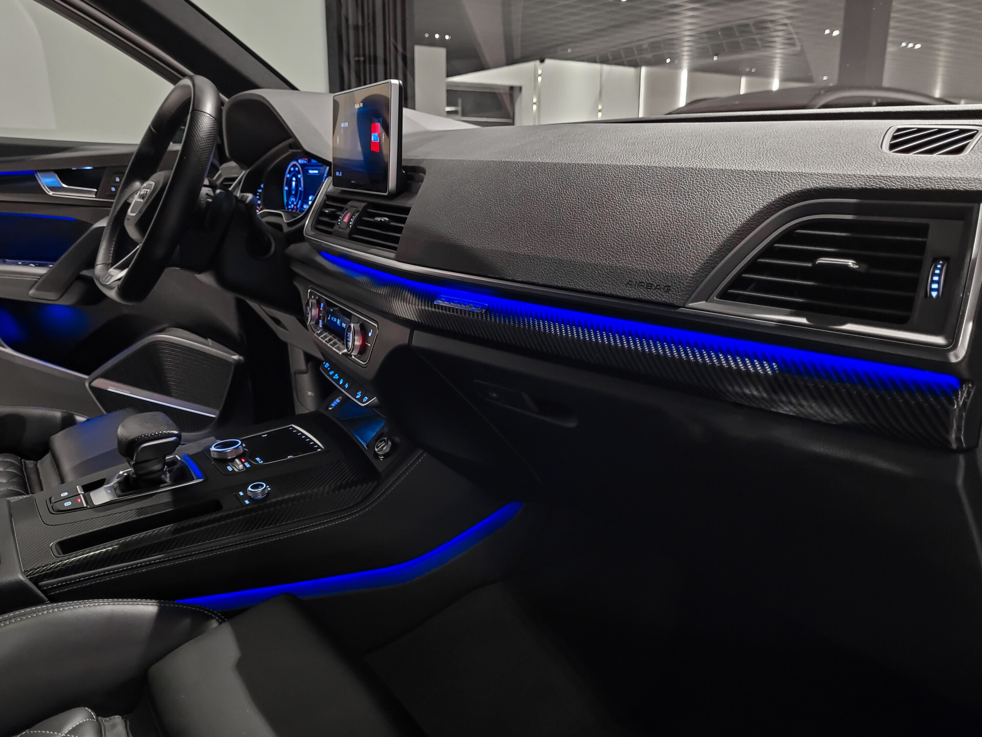 Audi Q5 55 TFSI e quattro Competition Luchtvering | HUD | B&O | Panorama | 22" | Trekhaak | ACC Foto 31