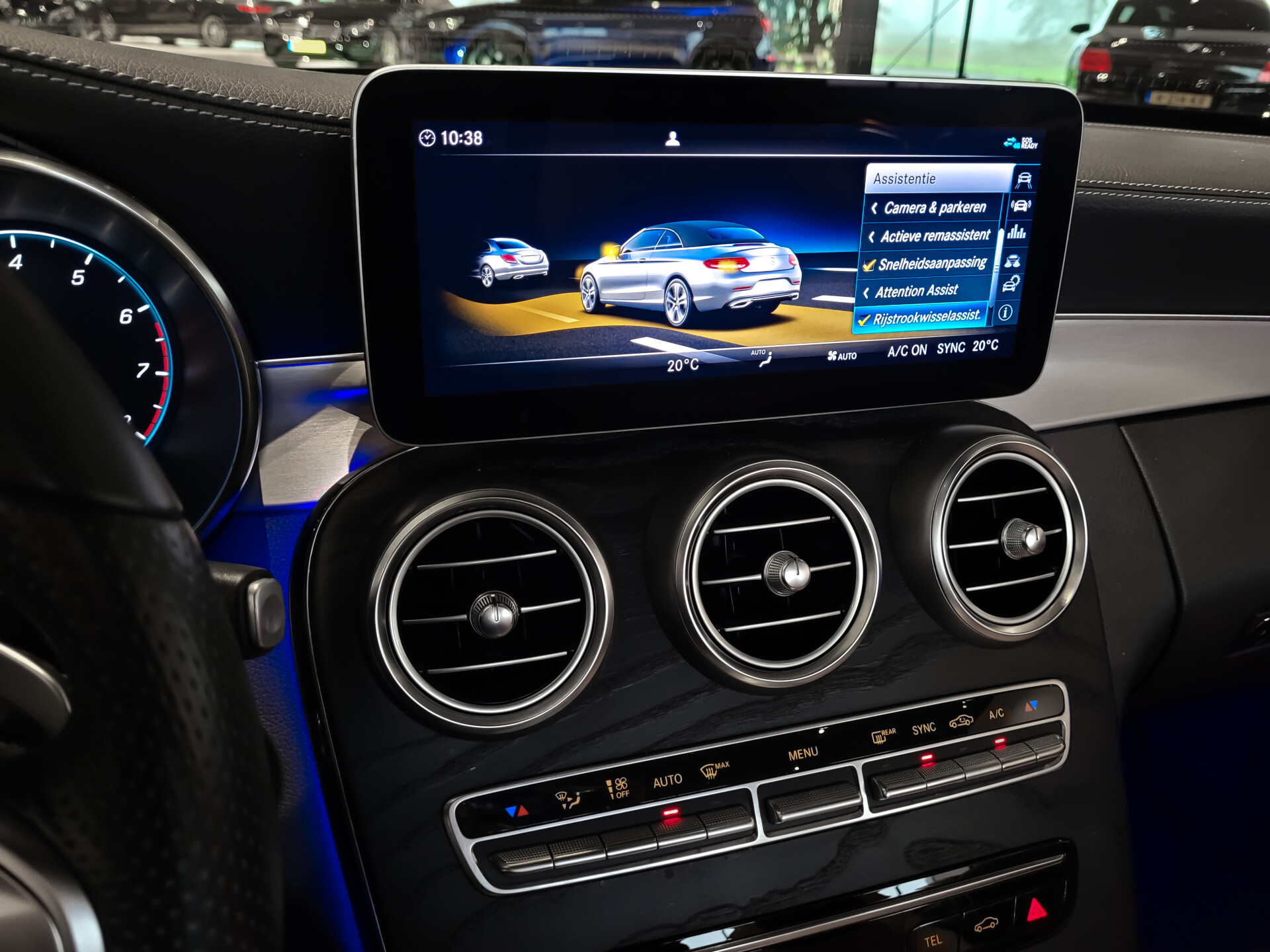 Mercedes-Benz C-Klasse Cabrio 180 AMG Night | ACC | Keyless | Burmester | Mem | 360 | Aircap | Airscarf | HUD | 19" Foto 31