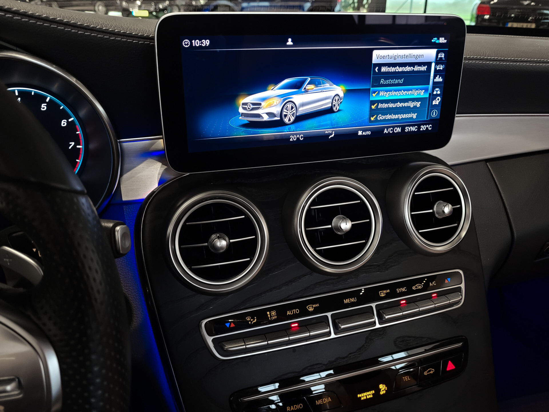 Mercedes-Benz C-Klasse Cabrio 180 AMG Night | ACC | Keyless | Burmester | Mem | 360 | Aircap | Airscarf | HUD | 19" Foto 39