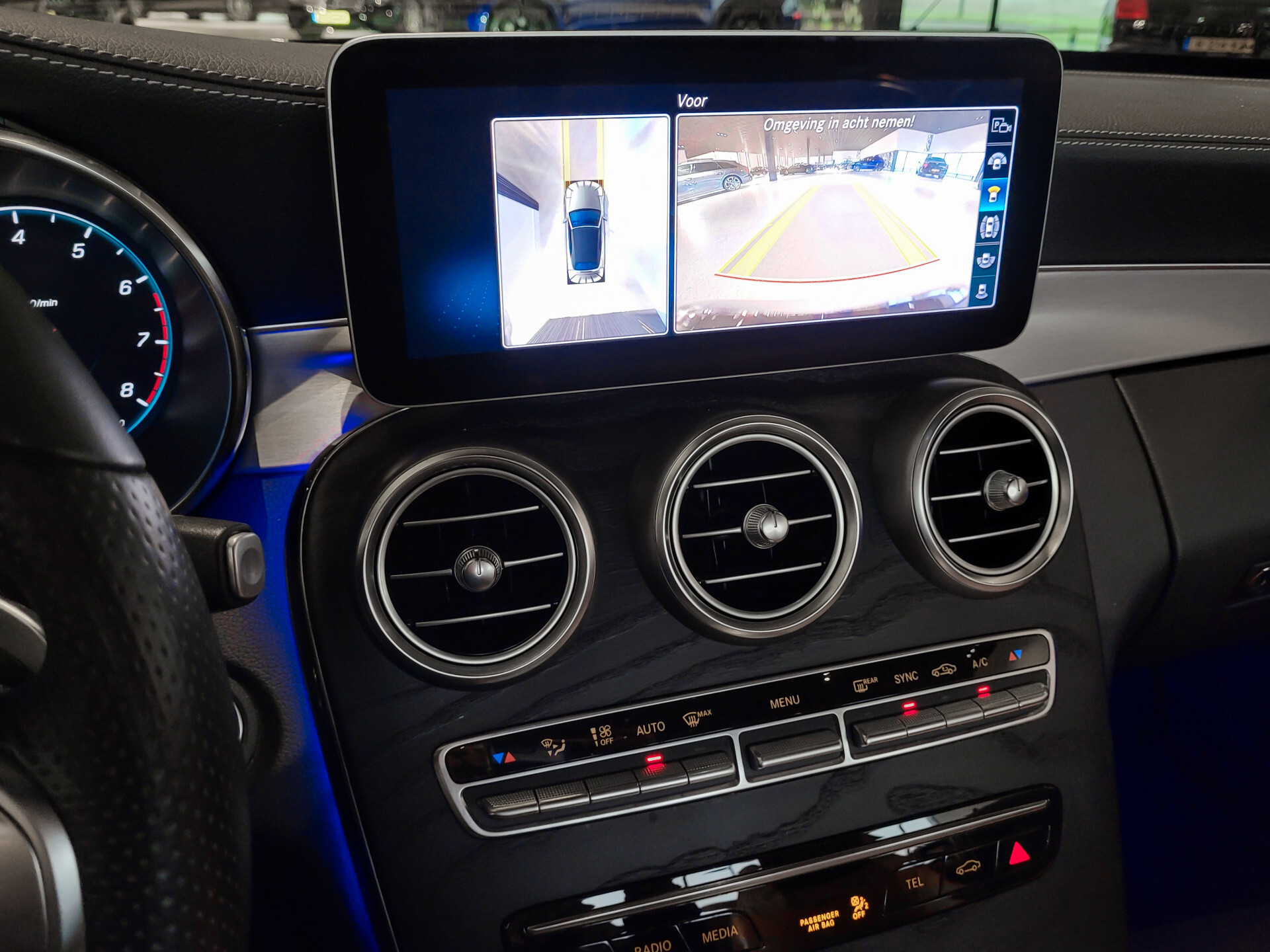 Mercedes-Benz C-Klasse Cabrio 180 AMG Night | ACC | Keyless | Burmester | Mem | 360 | Aircap | Airscarf | HUD | 19" Foto 45