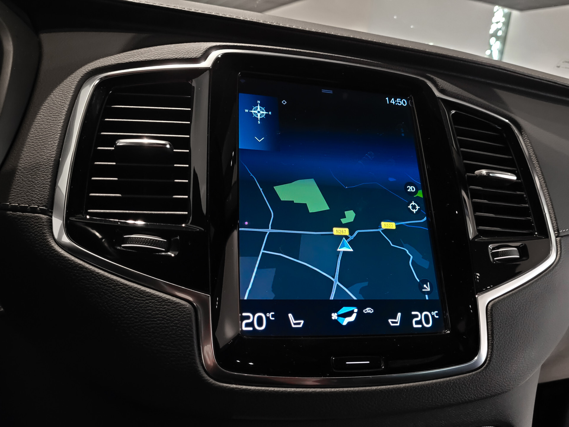 Volvo XC90 2.0 T8 Recharge AWD R-Design 7-Persoons | Luchtvering | Massage | HUD | Stoelkoeling | ACC | Keyless Foto 12