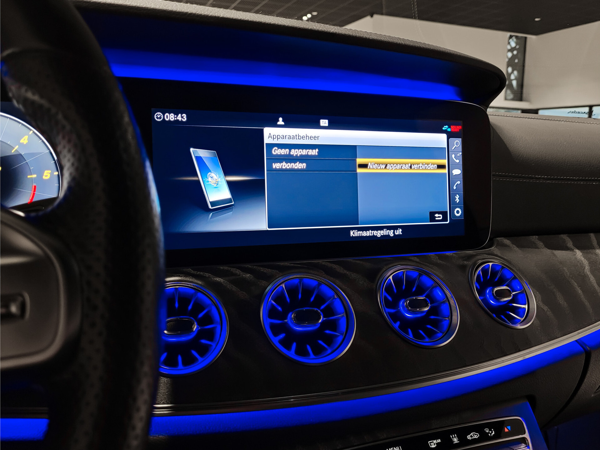 Mercedes-Benz CLS-Klasse 300 d AMG Night | Luchtvering | Rij-assistentie | Keyless | Burmester | Standkachel | HUD | Schuifdak | 20" Foto 12