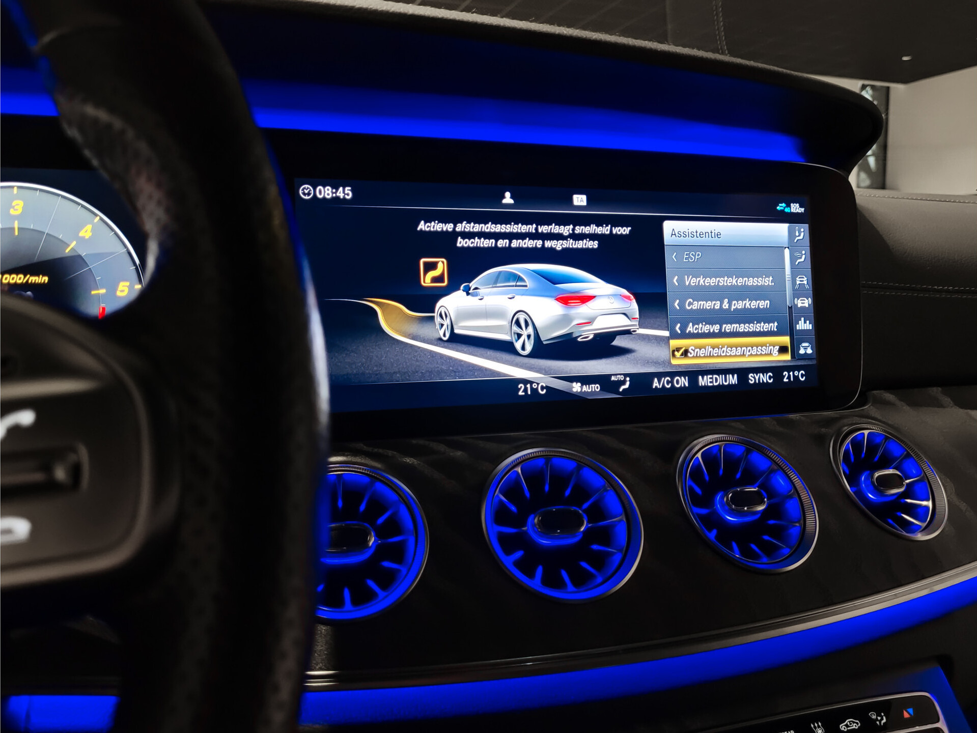 Mercedes-Benz CLS-Klasse 300 d AMG Night | Luchtvering | Rij-assistentie | Keyless | Burmester | Standkachel | HUD | Schuifdak | 20" Foto 28