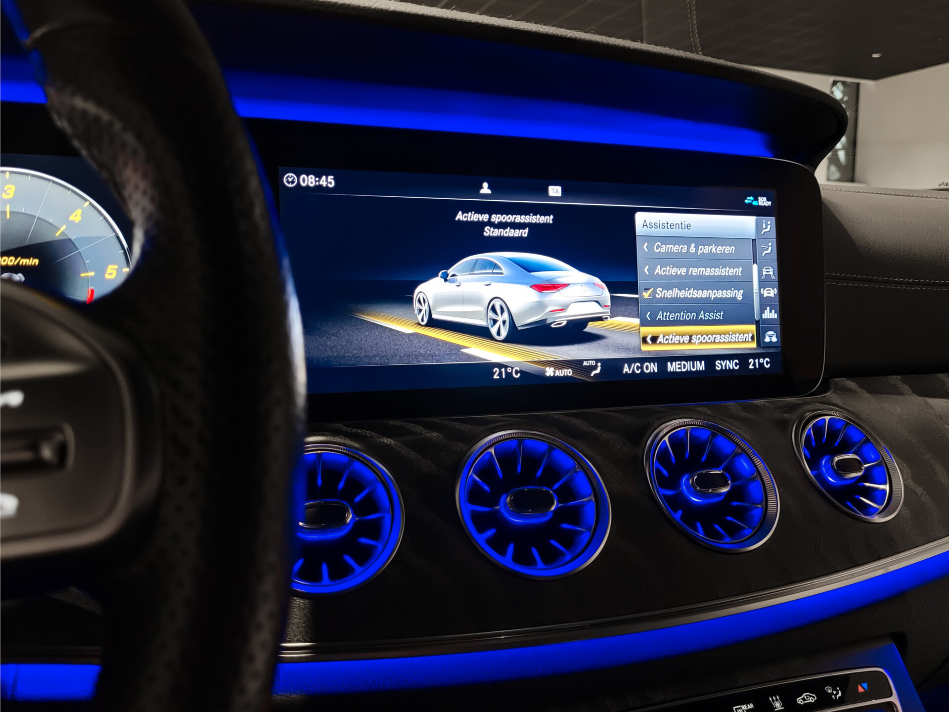 Mercedes-Benz CLS-Klasse 300 d AMG Night | Luchtvering | Rij-assistentie | Keyless | Burmester | Standkachel | HUD | Schuifdak | 20" Foto 30