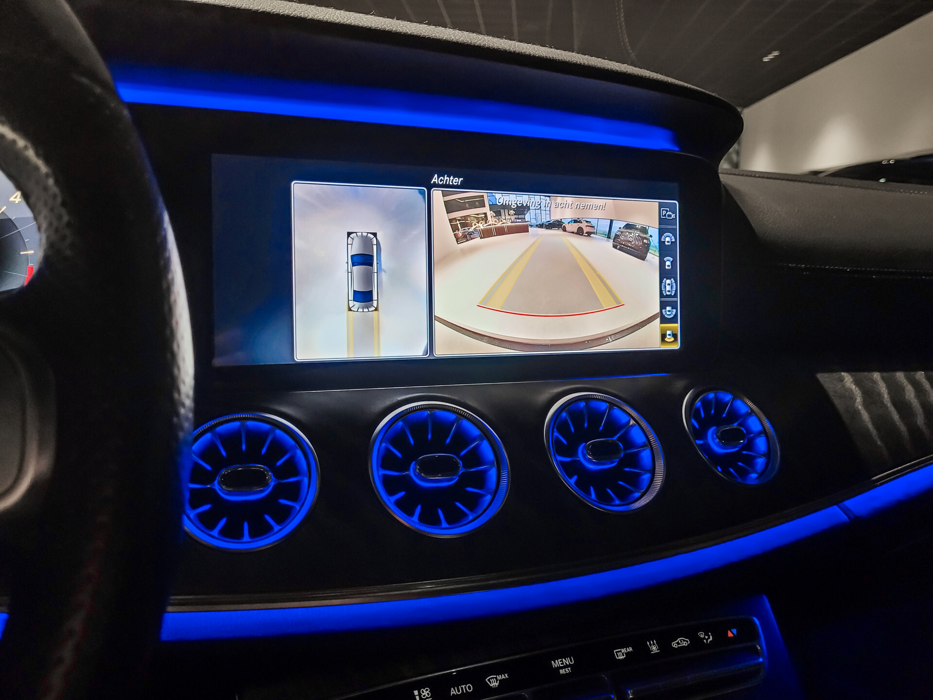 Mercedes-Benz CLS-Klasse 300 d AMG Night | Luchtvering | Rij-assistentie | Keyless | Burmester | Standkachel | HUD | Schuifdak | 20" Foto 44