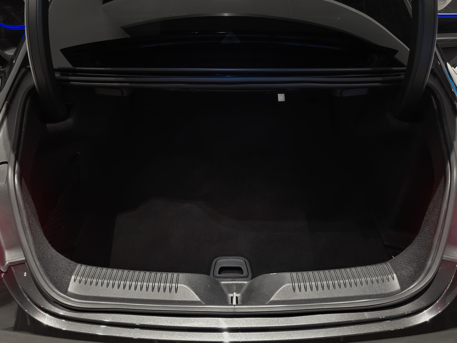 Mercedes-Benz CLS-Klasse 300 d AMG Night | Luchtvering | Rij-assistentie | Keyless | Burmester | Standkachel | HUD | Schuifdak | 20" Foto 45