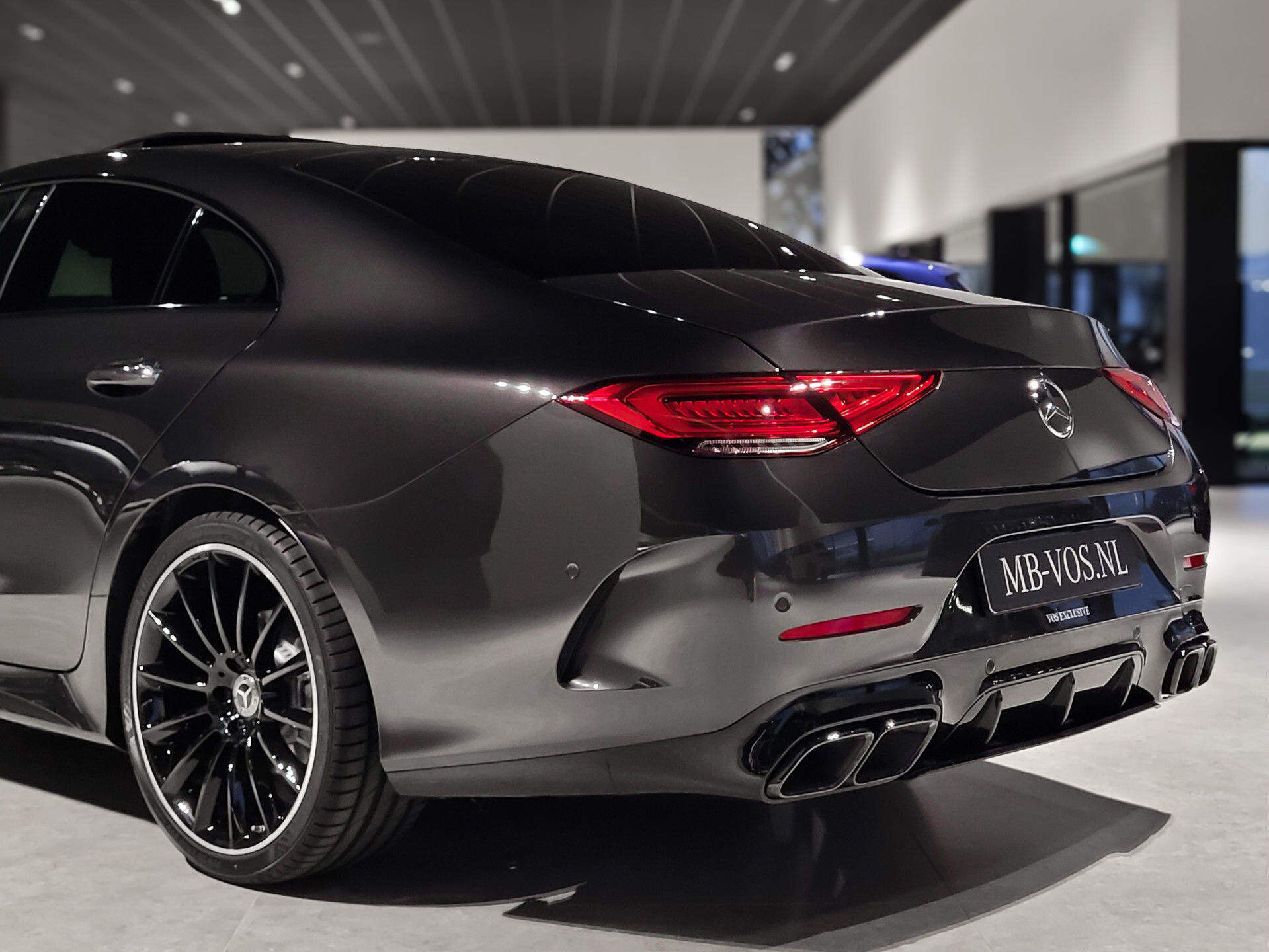 Mercedes-Benz CLS-Klasse 300 d AMG Night | Luchtvering | Rij-assistentie | Keyless | Burmester | Standkachel | HUD | Schuifdak | 20" Foto 47