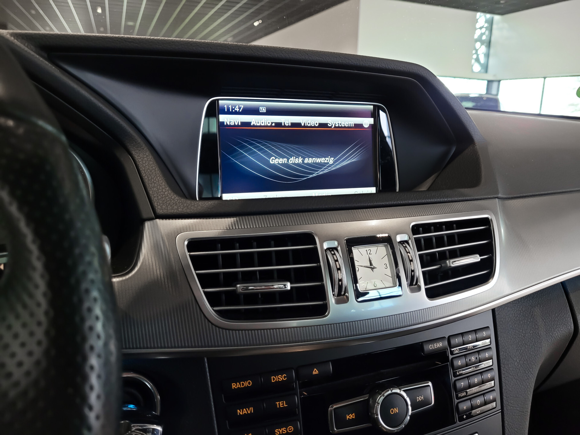 Mercedes-Benz E-Klasse 400 AMG Panorama | ACC | Harman-Kardon | Camera | Zonweringpakket | Volledige historie Foto 14