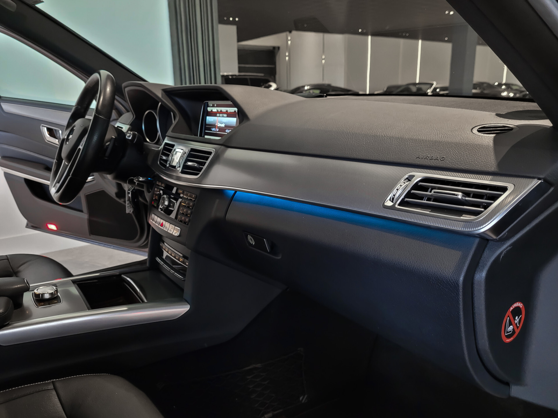 Mercedes-Benz E-Klasse 400 AMG Panorama | ACC | Harman-Kardon | Camera | Zonweringpakket | Volledige historie Foto 20