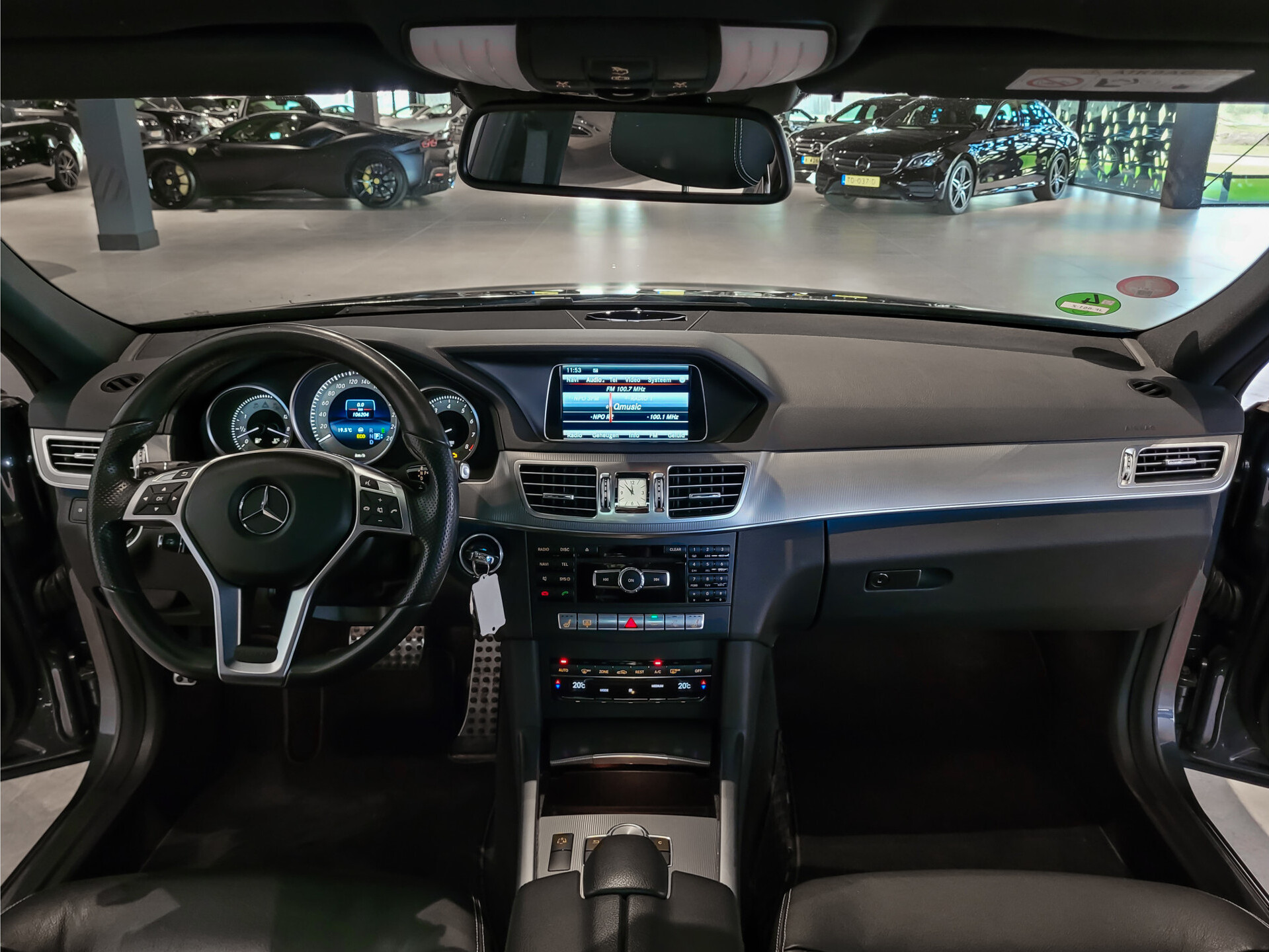 Mercedes-Benz E-Klasse 400 AMG Panorama | ACC | Harman-Kardon | Camera | Zonweringpakket | Volledige historie Foto 8