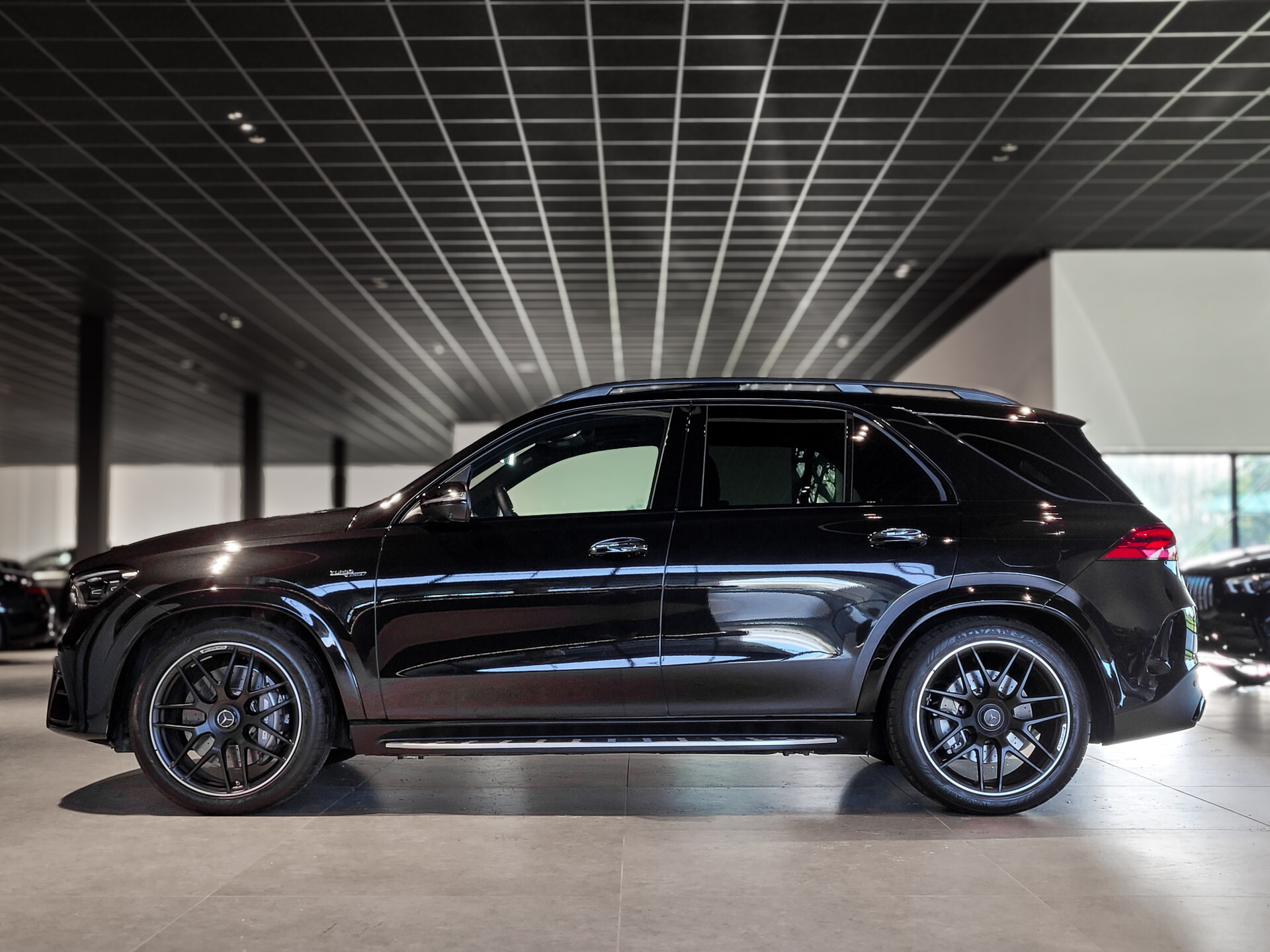 Mercedes-Benz GLE AMG 53 Hybrid 4M+ Night | Stoelkoeling | Distronic | Keyless | Mem | HUD | Burmester | Panorama | 22" | Nappa Foto 4