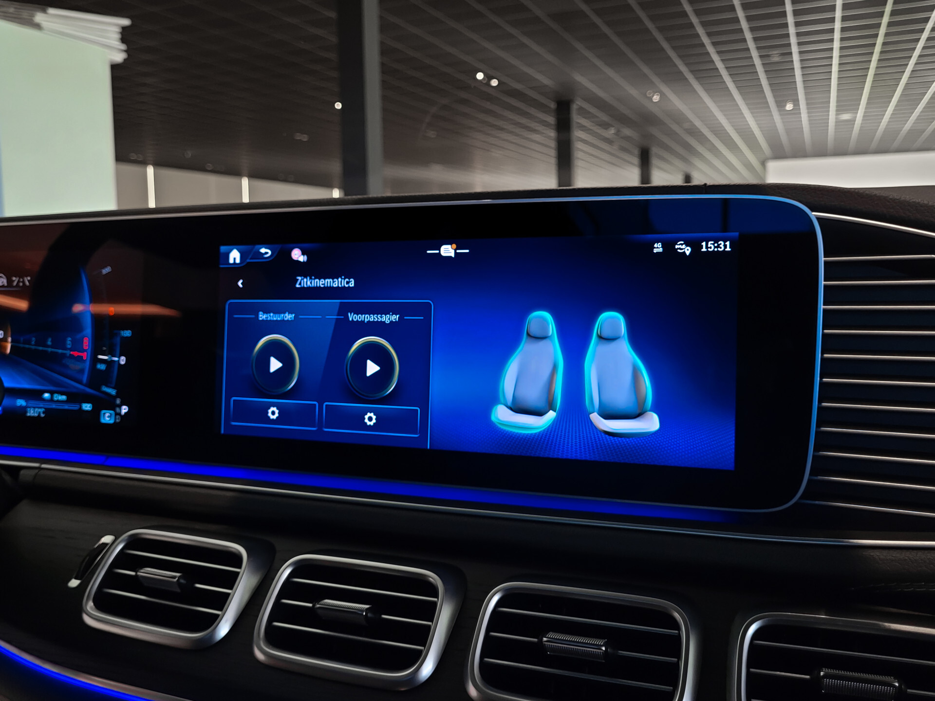 Mercedes-Benz GLE AMG 53 Hybrid 4M+ Night | Stoelkoeling | Distronic | Keyless | Mem | HUD | Burmester | Panorama | 22" | Nappa Foto 40