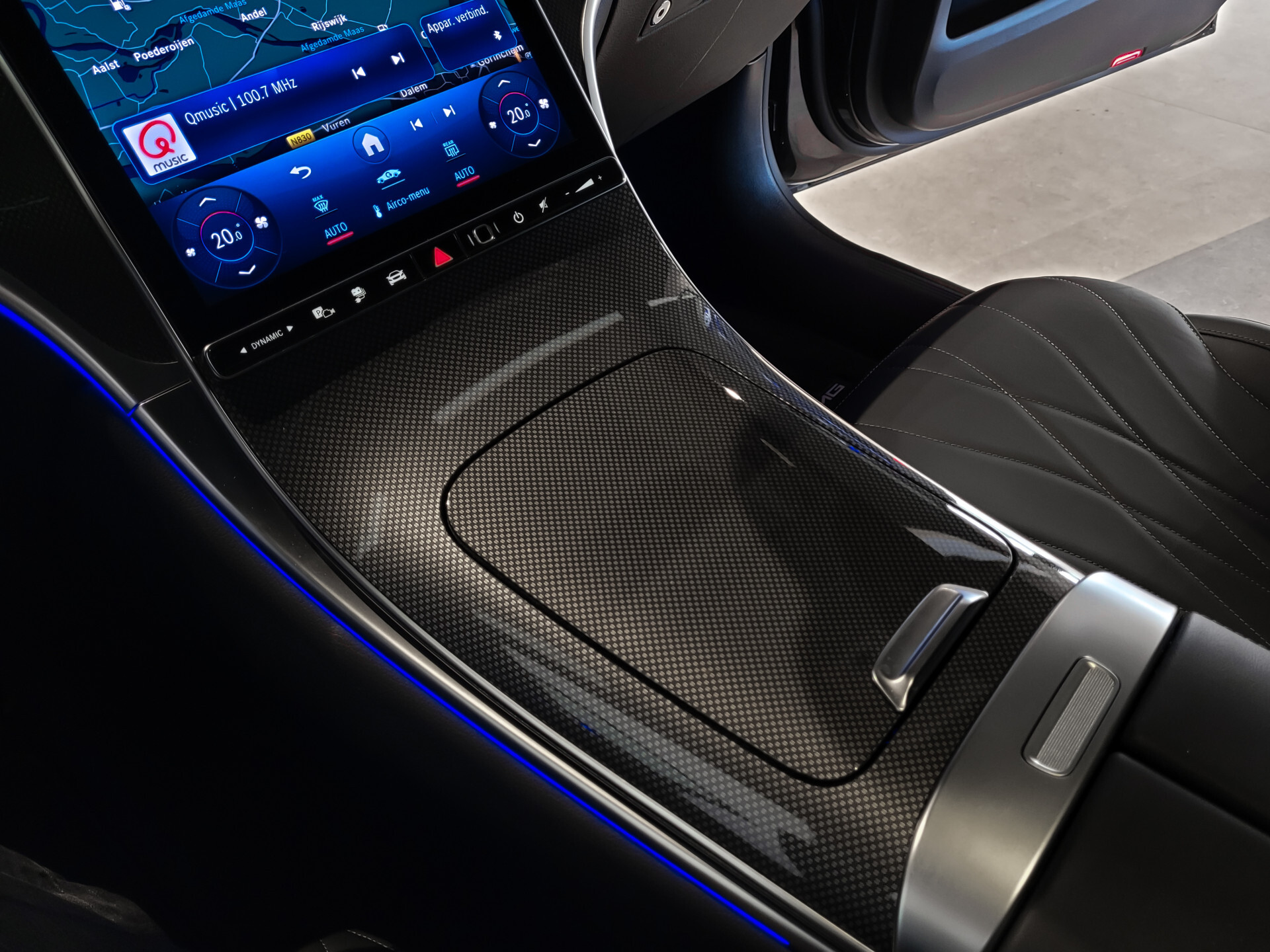 Mercedes-Benz GLC Coupé 400e 4-M AMG Night | Luchtvering | Achterassturing | Massage | ACC | HUD | Keyless | Nappa | Panorama | Trekhaak Foto 23