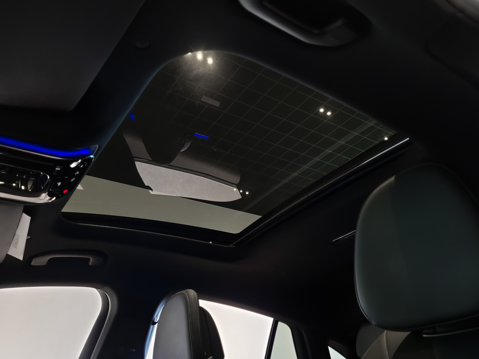 Mercedes-Benz GLC Coupé 400e 4-M AMG Night | Luchtvering | Achterassturing | Massage | ACC | HUD | Keyless | Nappa | Panorama | Trekhaak Foto 31