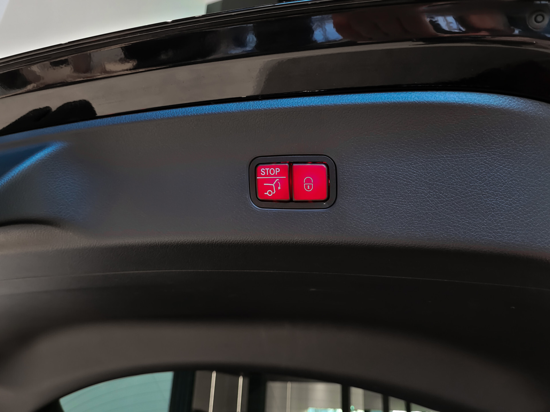 Mercedes-Benz GLC Coupé 400e 4-M AMG Night | Luchtvering | Achterassturing | Massage | ACC | HUD | Keyless | Nappa | Panorama | Trekhaak Foto 33