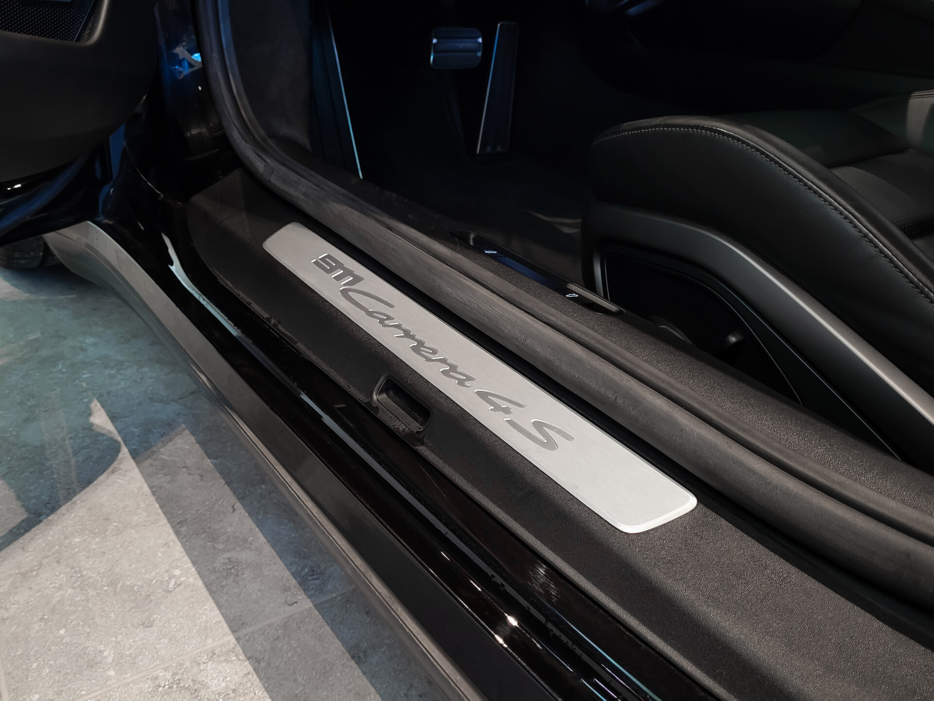 Porsche 911 3.0 Carrera 4 S Panorama | Bose | Achterasbesturing | Sport Chrono | Sportuitlaat | PASM Foto 14