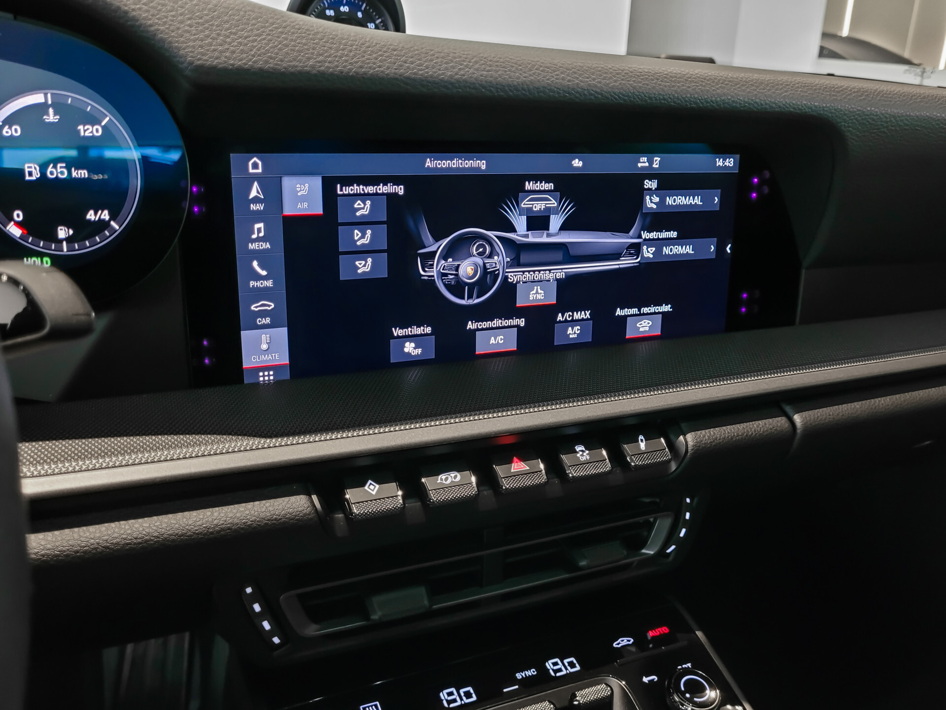 Porsche 911 3.0 Carrera 4 S Panorama | Bose | Achterasbesturing | Sport Chrono | Sportuitlaat | PASM Foto 15