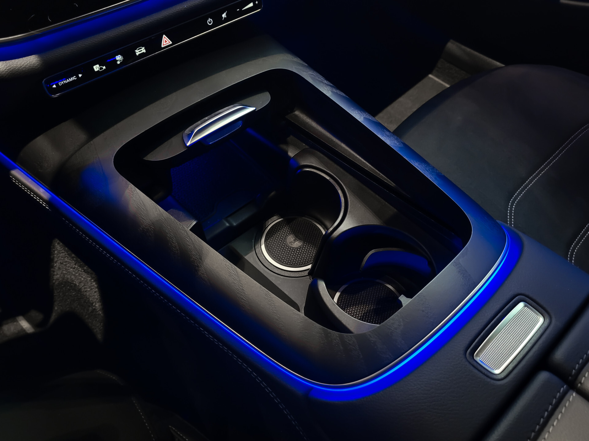 Mercedes-Benz E-Klasse Estate 300 de 4-M AMG Luchtvering | ACC | Keyless | Burmester 4D | Mem | Dynamic Light | Trekhaak | 360 Foto 26