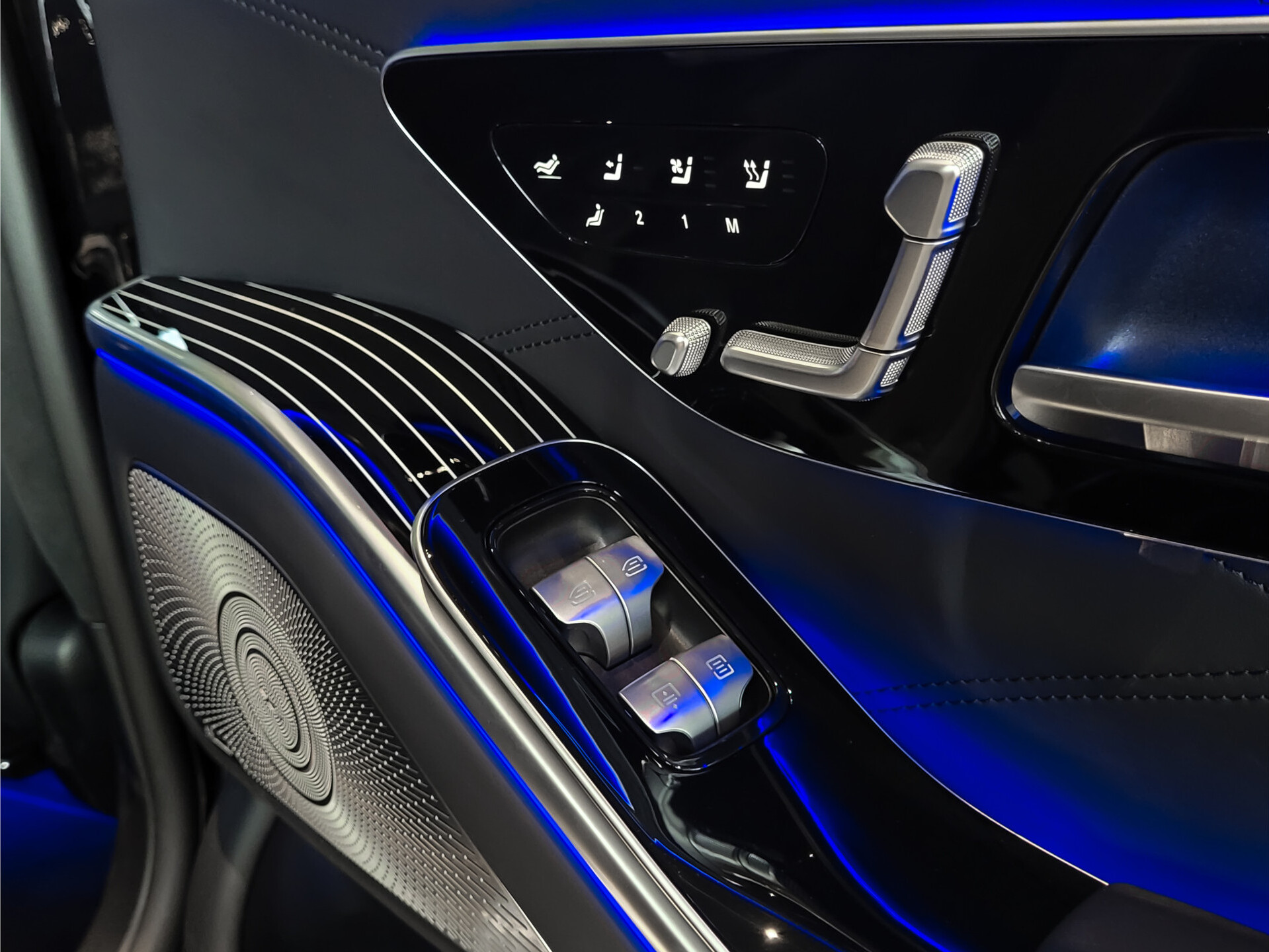 Mercedes-Benz S-Klasse AMG 63 S E Performance Ceramic | First Class | Burmester 4D | Klaptafels | Entertainment | Flowing Lines Foto 38