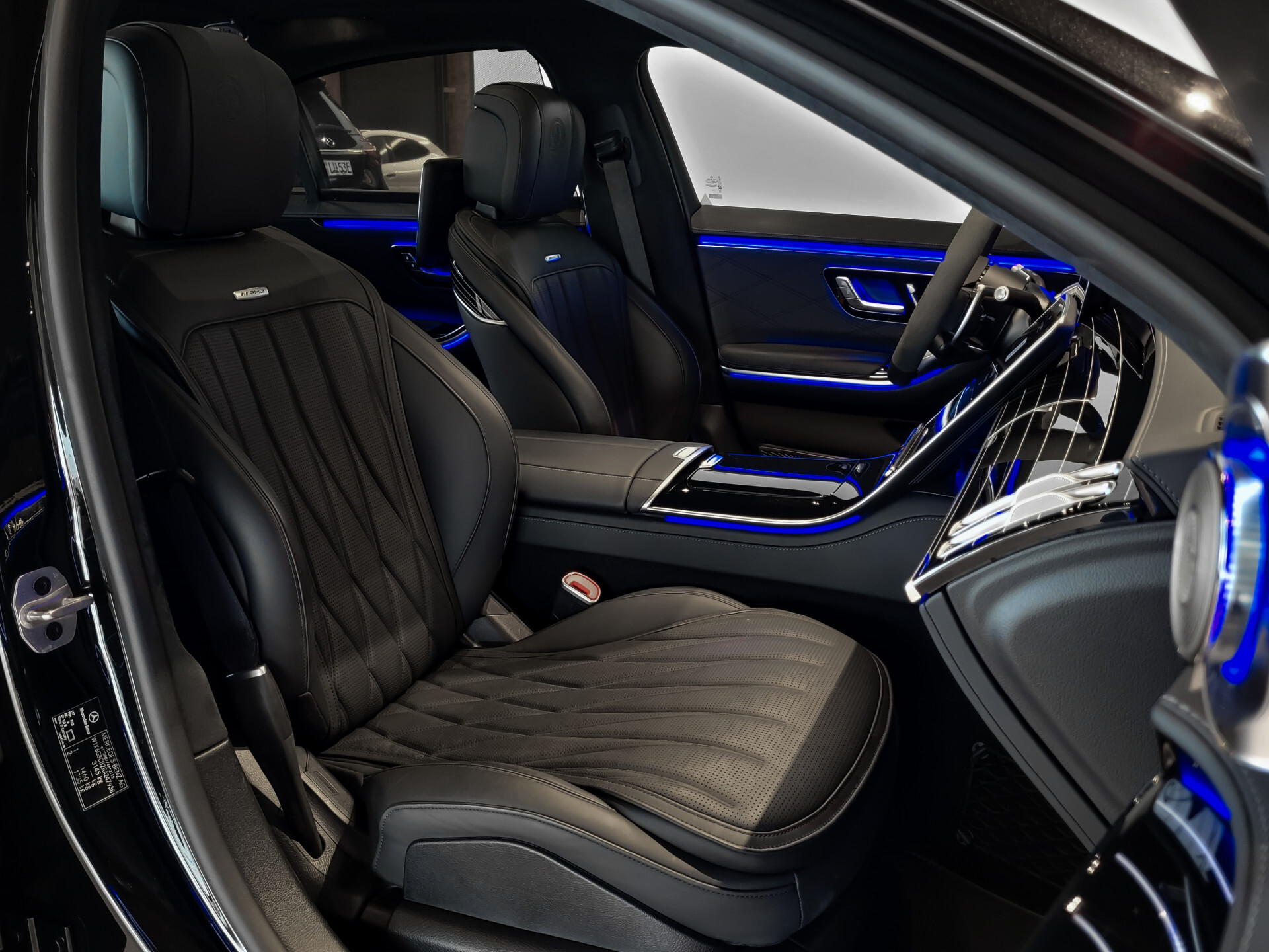 Mercedes-Benz S-Klasse AMG 63 S E Performance Ceramic | First Class | Burmester 4D | Klaptafels | Entertainment | Flowing Lines Foto 6