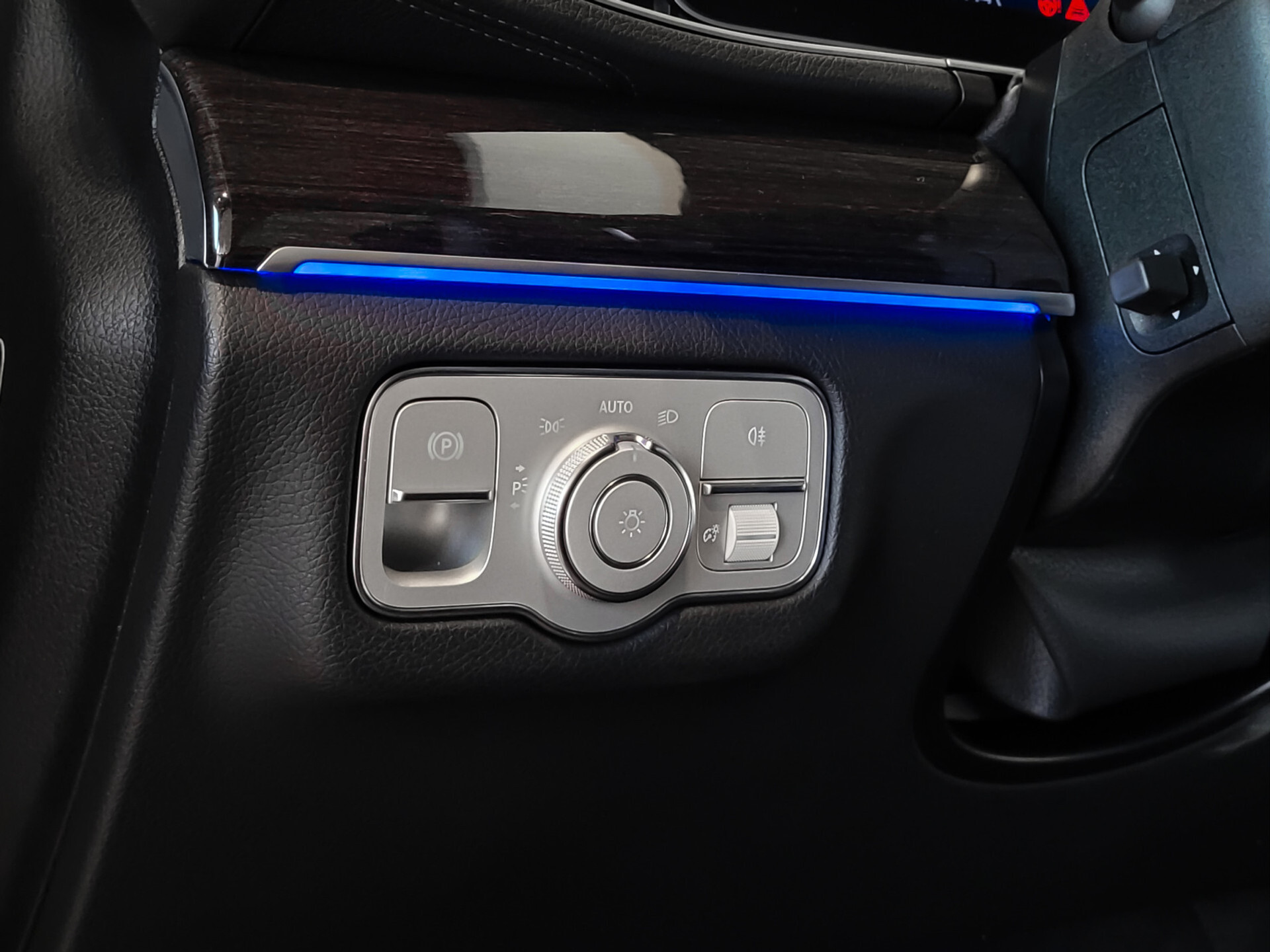 Mercedes-Benz GLE Coupé 400 d 4-M AMG Night | Luchtvering | Keyless | HUD | Stoelkoeling | Rij-Assistentie Plus | Nappa | Trekhaak Foto 16
