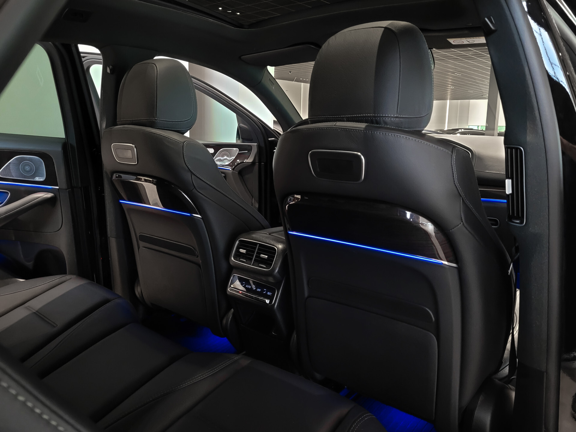 Mercedes-Benz GLE Coupé 400 d 4-M AMG Night | Luchtvering | Keyless | HUD | Stoelkoeling | Rij-Assistentie Plus | Nappa | Trekhaak Foto 28