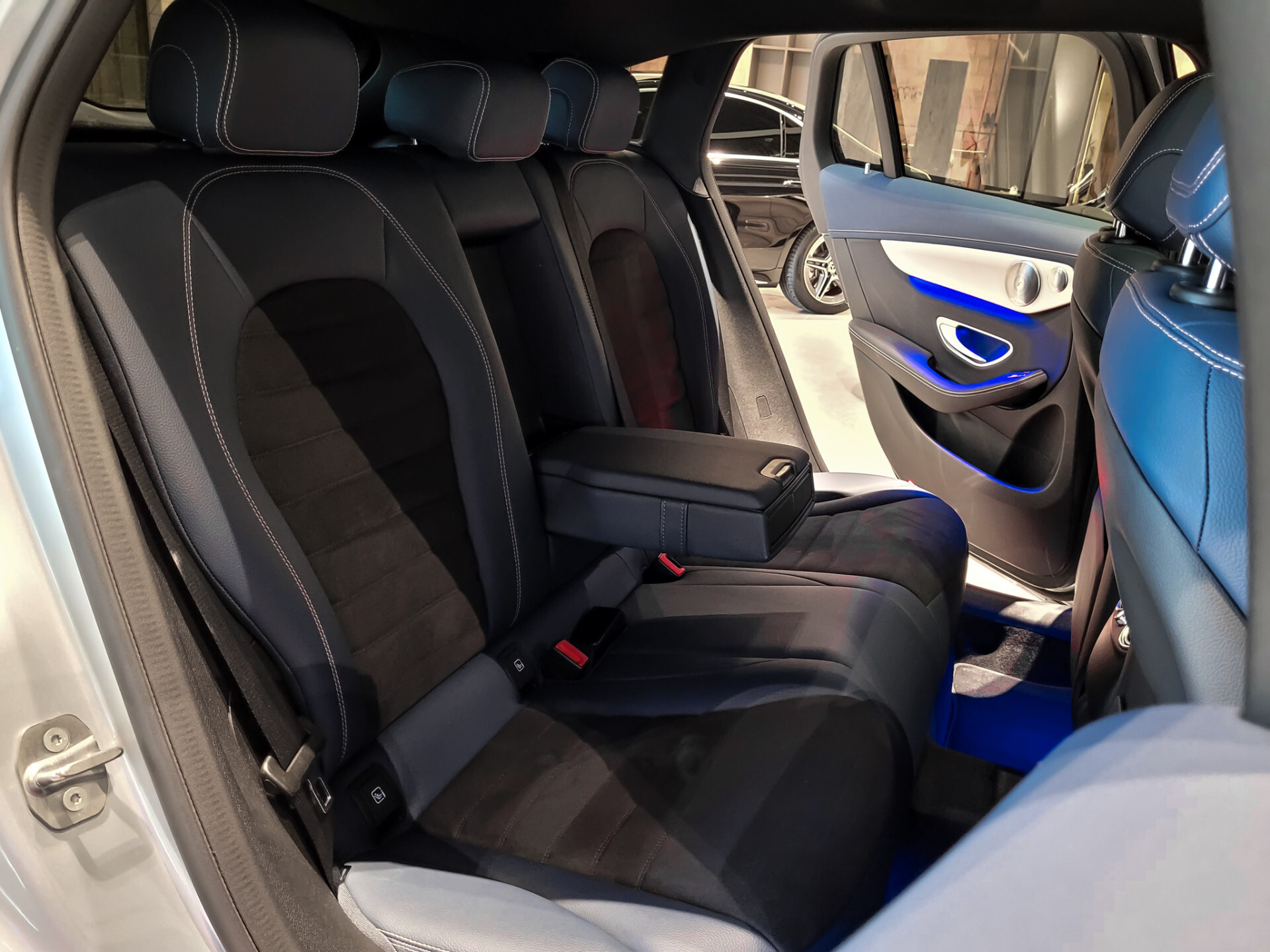 Mercedes-Benz EQC 400 4MATIC Premium 80 kWh Edition 1886 Foto 4