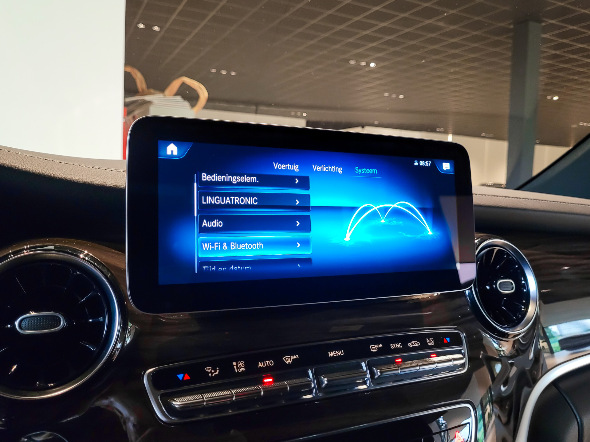 Mercedes-Benz V-Klasse 300d 4-M Lang DC AMG Avantgarde Edition Luchtvering | Panorama | Night Foto 23