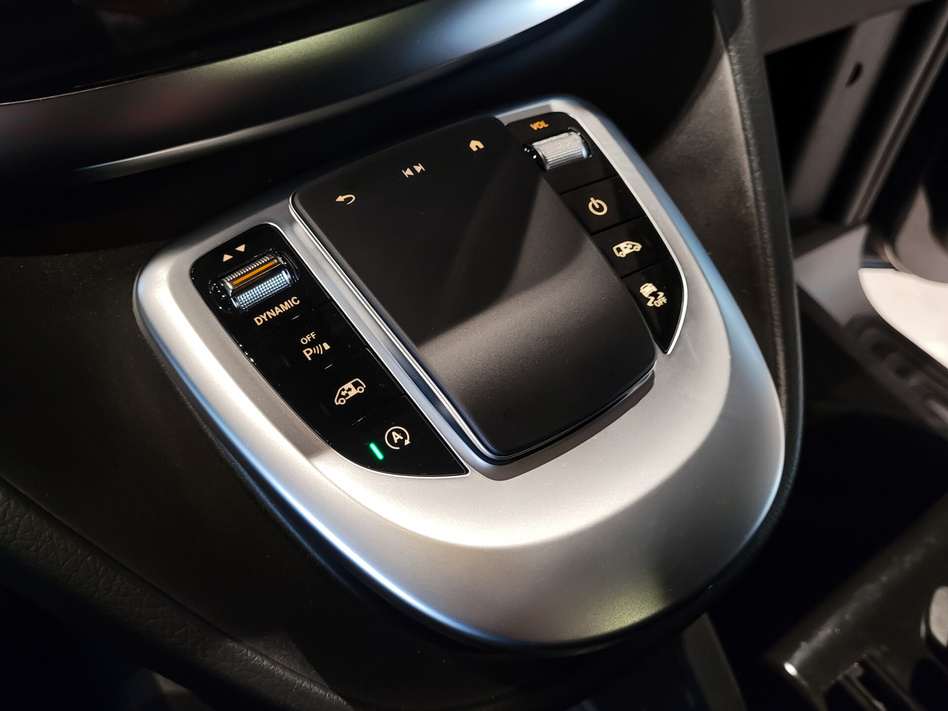 Mercedes-Benz V-Klasse 300d 4-M Lang DC AMG Avantgarde Edition Luchtvering | Panorama | Night Foto 31