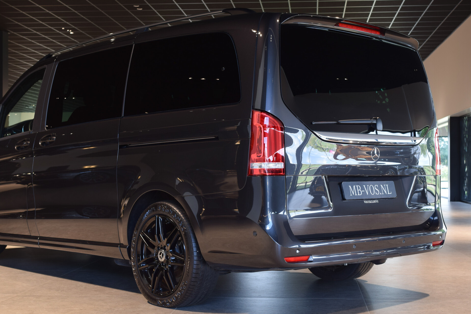 Mercedes-Benz V-Klasse 300d 4-M Lang DC AMG Avantgarde Edition Luchtvering | Panorama | Night Foto 39