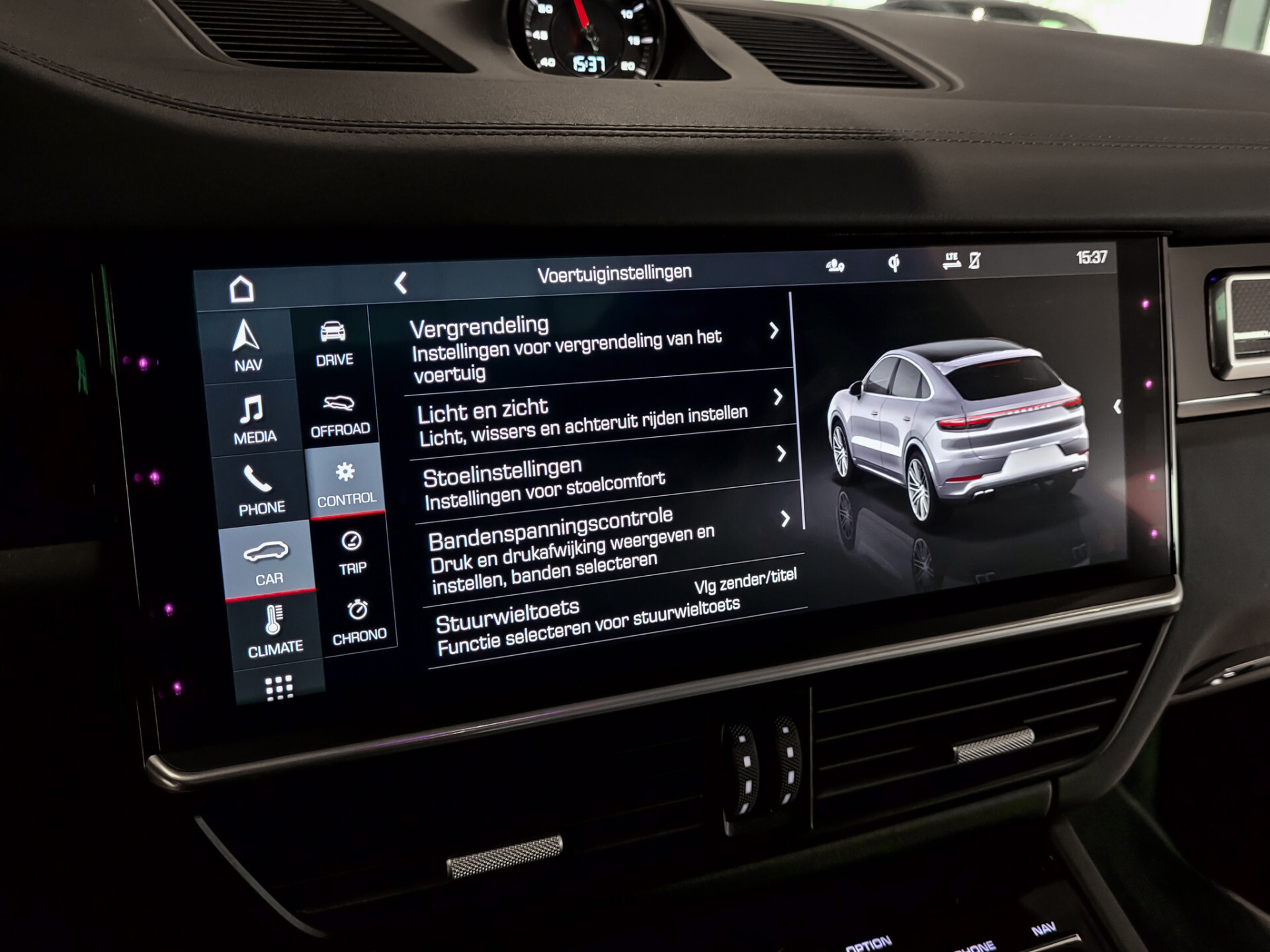 Porsche Cayenne 4.0 Turbo Coupé Sportuitlaat | 22" | Carbon | InnoDrive | PSCB Aut8 Foto 21