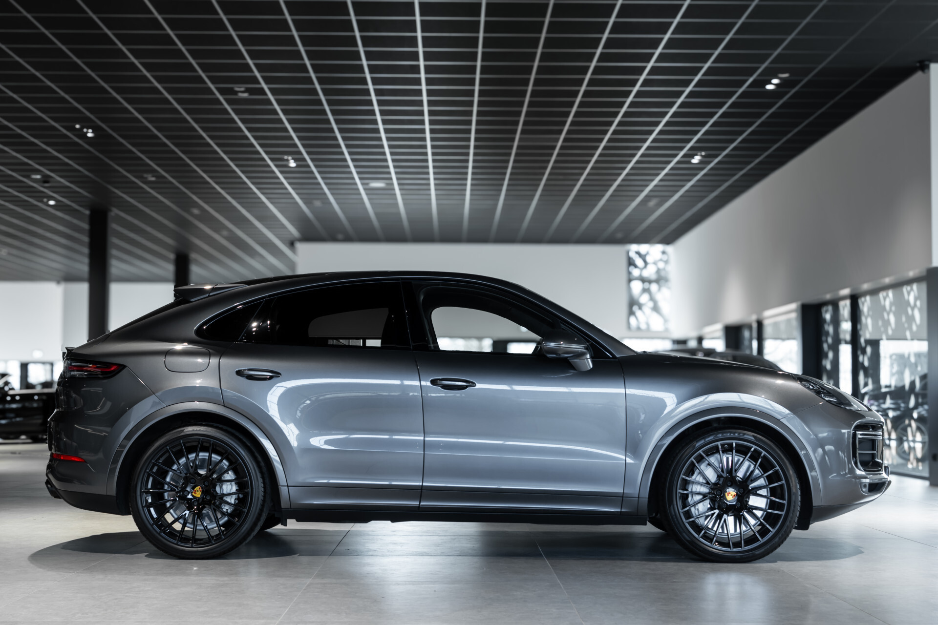 Porsche Cayenne 4.0 Turbo Coupé Sportuitlaat | 22" | Carbon | InnoDrive | PSCB Aut8 Foto 3