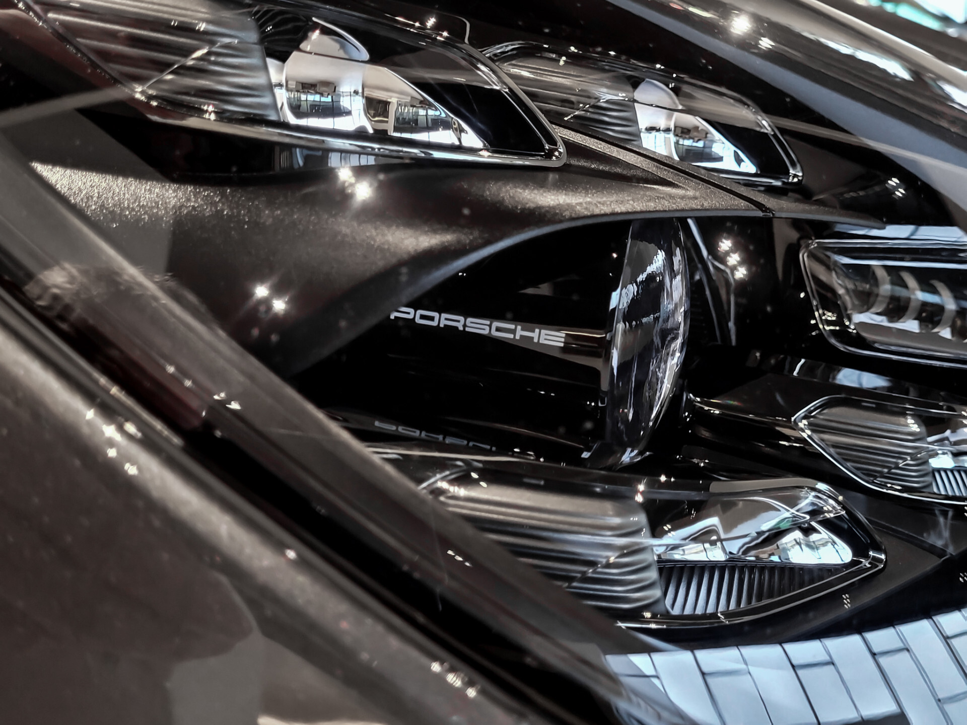 Porsche Cayenne 4.0 Turbo Coupé Sportuitlaat | 22" | Carbon | InnoDrive | PSCB Aut8 Foto 37