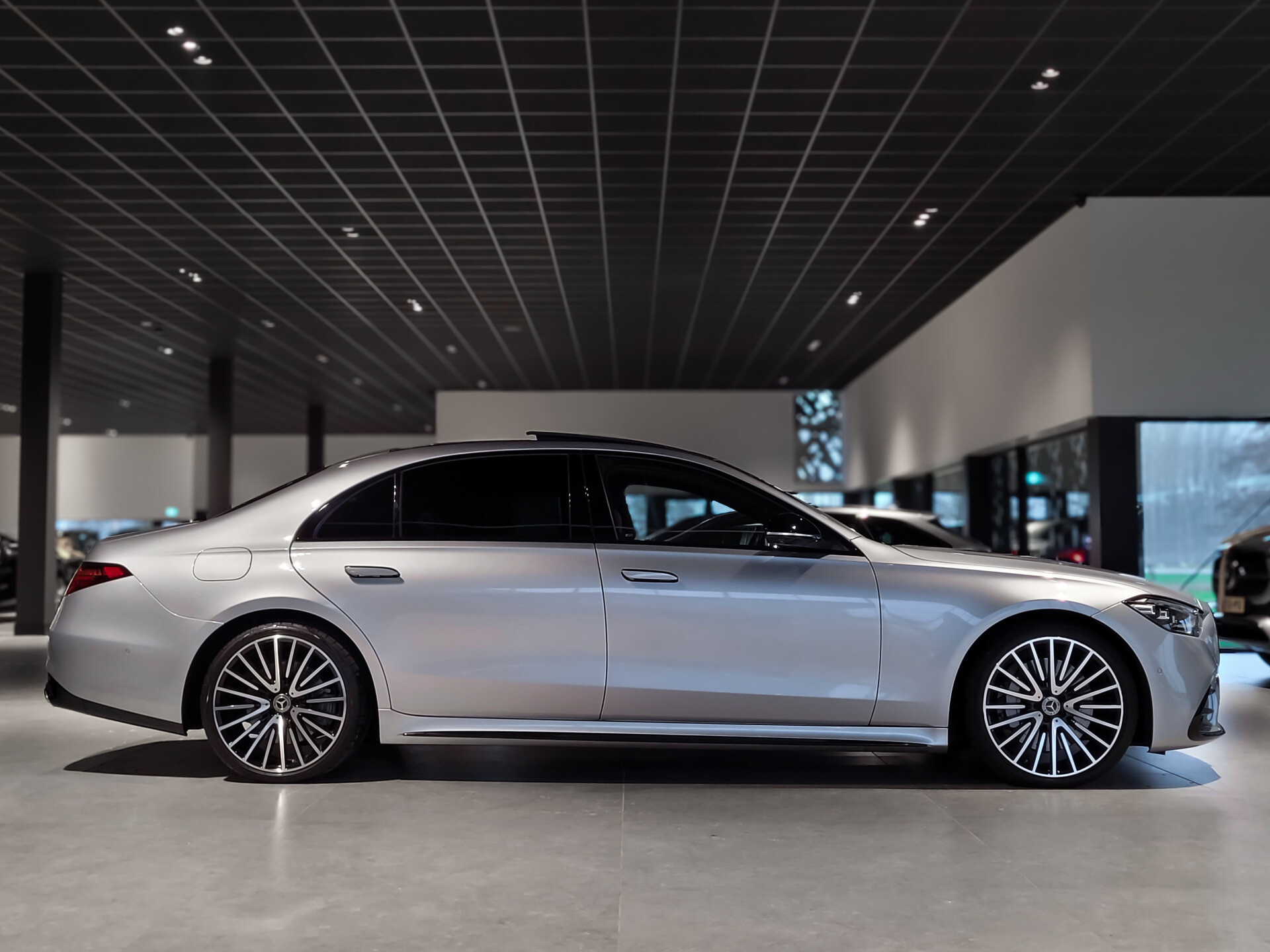 Mercedes-Benz S-Klasse 500 4-M Lang AMG Night Exclusive NP: €222.245 Foto 7