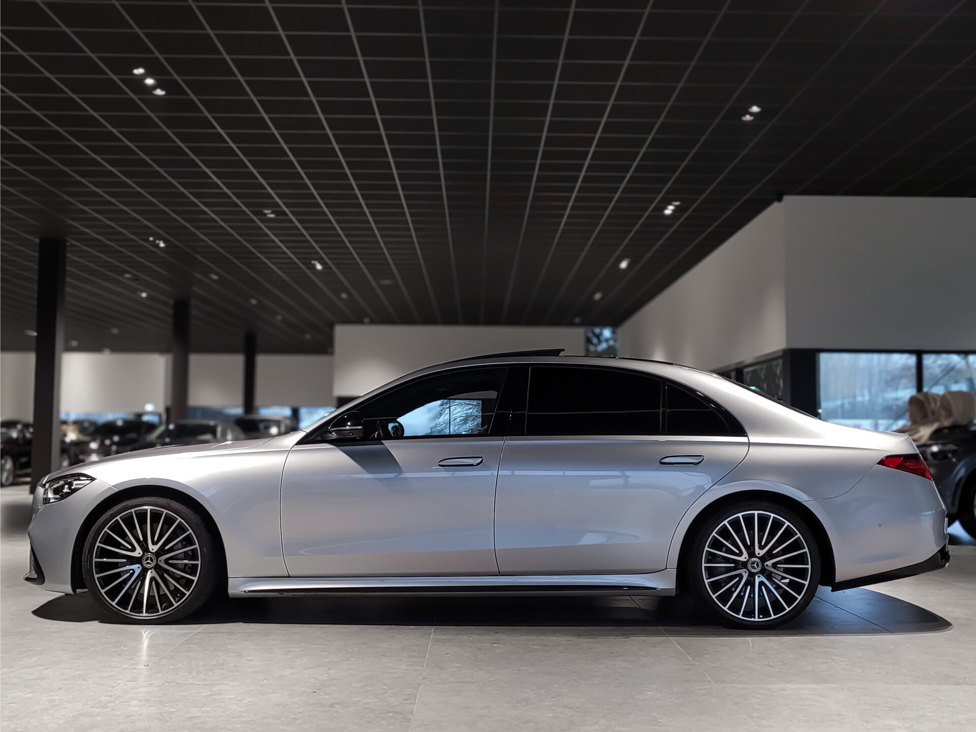 Mercedes-Benz S-Klasse 500 4-M Lang AMG Night Exclusive NP: €222.245 Foto 8