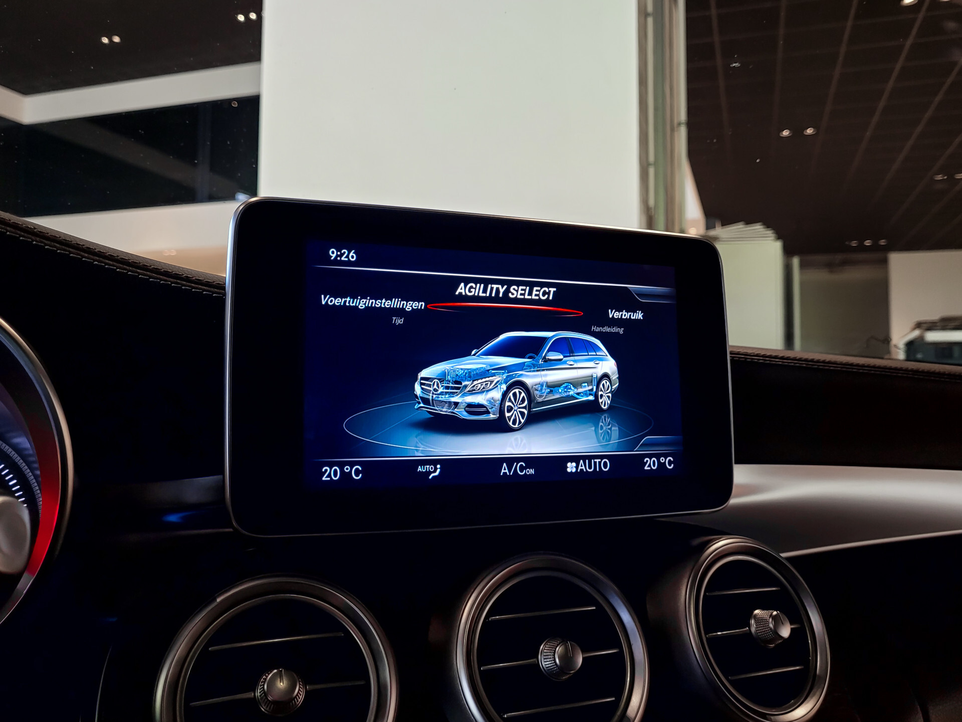 Mercedes-Benz C-Klasse Estate 250 Cdi AMG Panorama | Luchtvering | Distronic | Comand | Trekhaak | LED | 19" Foto 20