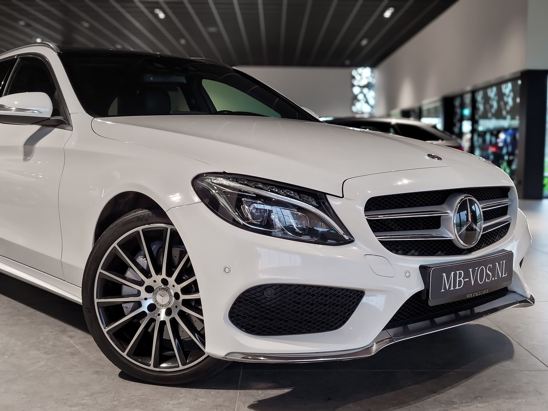 Mercedes-Benz C-Klasse Estate 250 Cdi AMG Panorama | Luchtvering | Distronic | Comand | Trekhaak | LED | 19" Foto 30