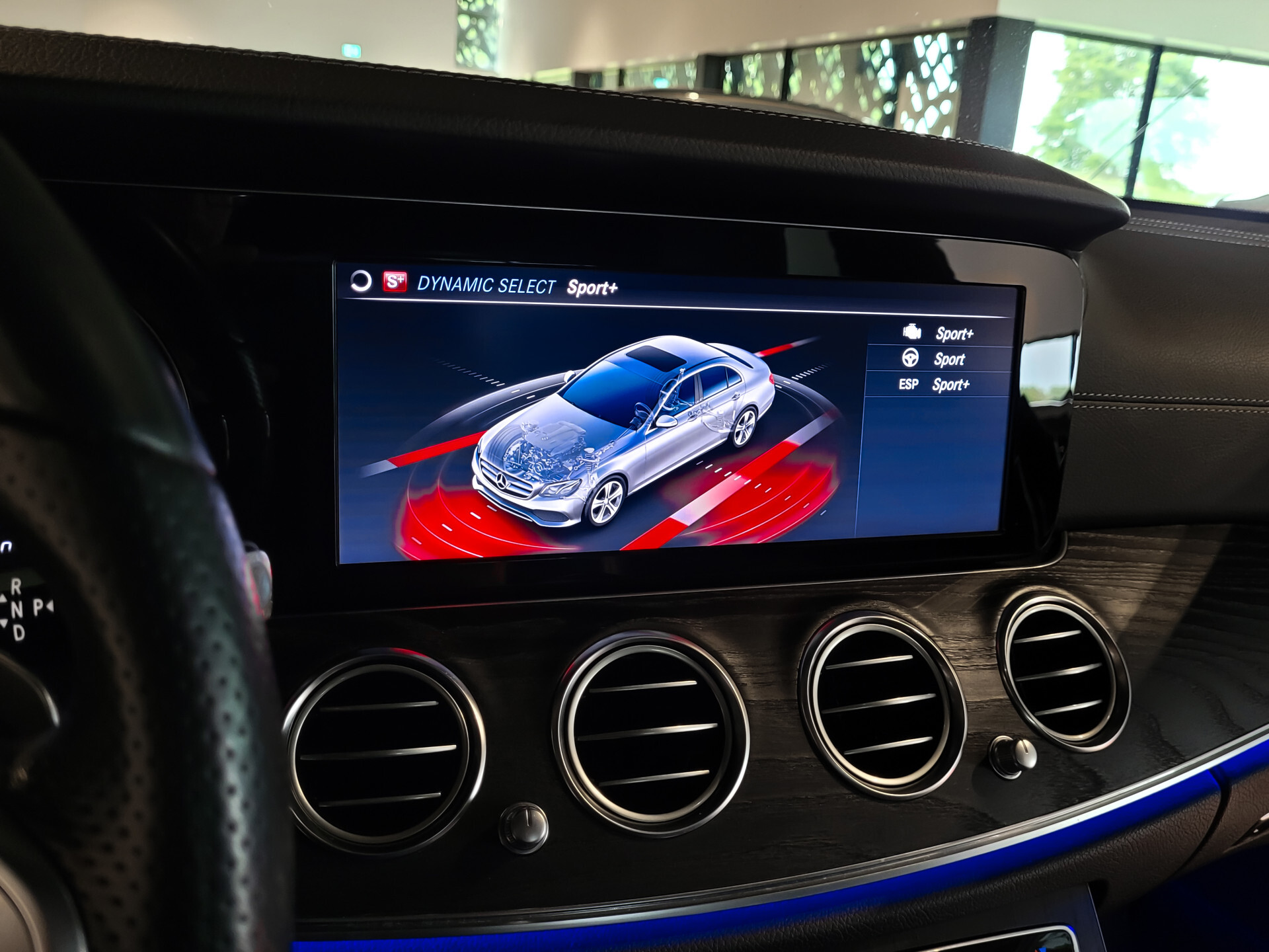 Mercedes-Benz E-Klasse 300 AMG Schuifdak | Afn-Trekhaak | DAB | Carplay | Verw-Stoelen Aut9 Foto 15