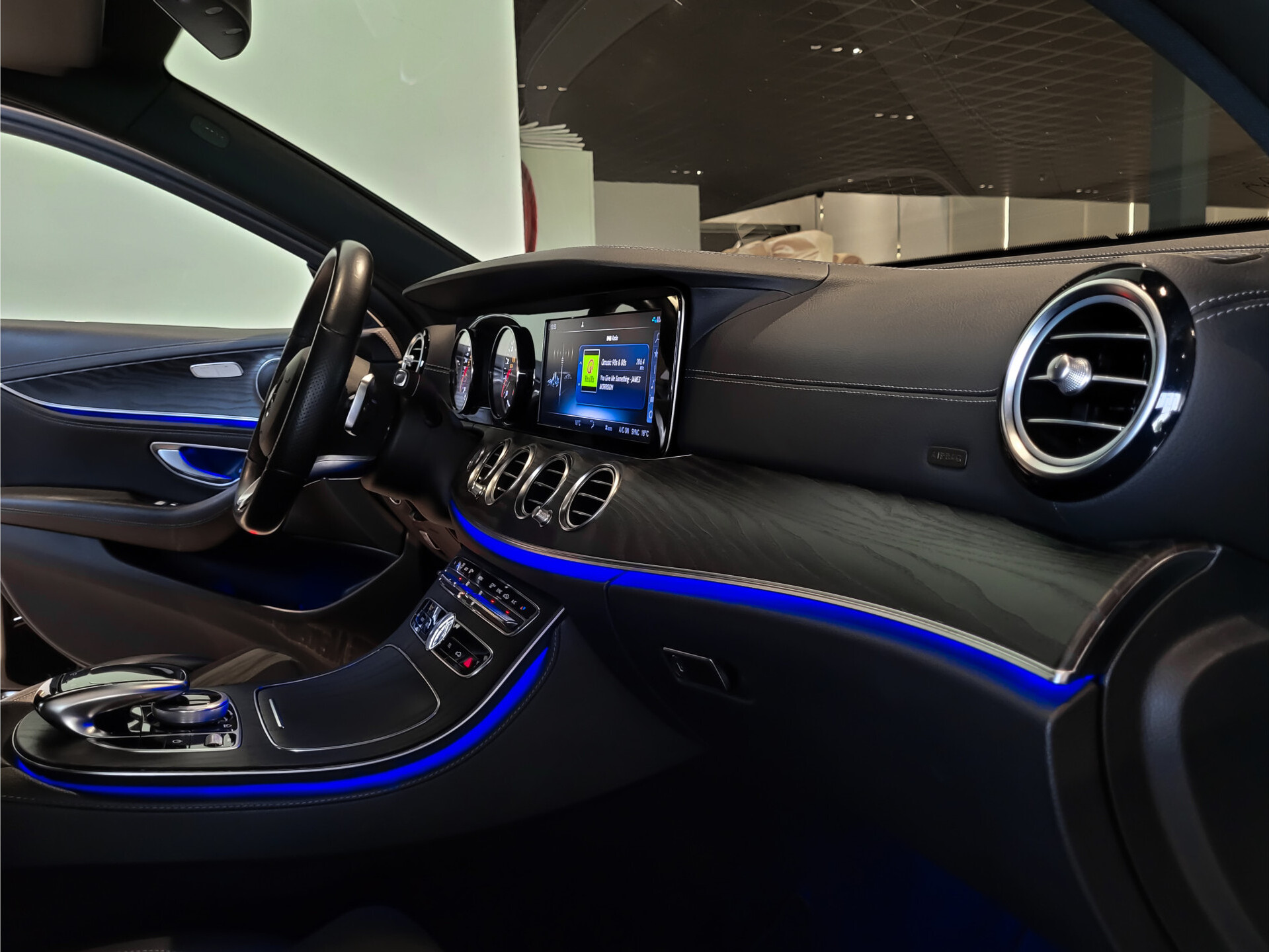 Mercedes-Benz E-Klasse 300 AMG Schuifdak | Afn-Trekhaak | DAB | Carplay | Verw-Stoelen Aut9 Foto 26