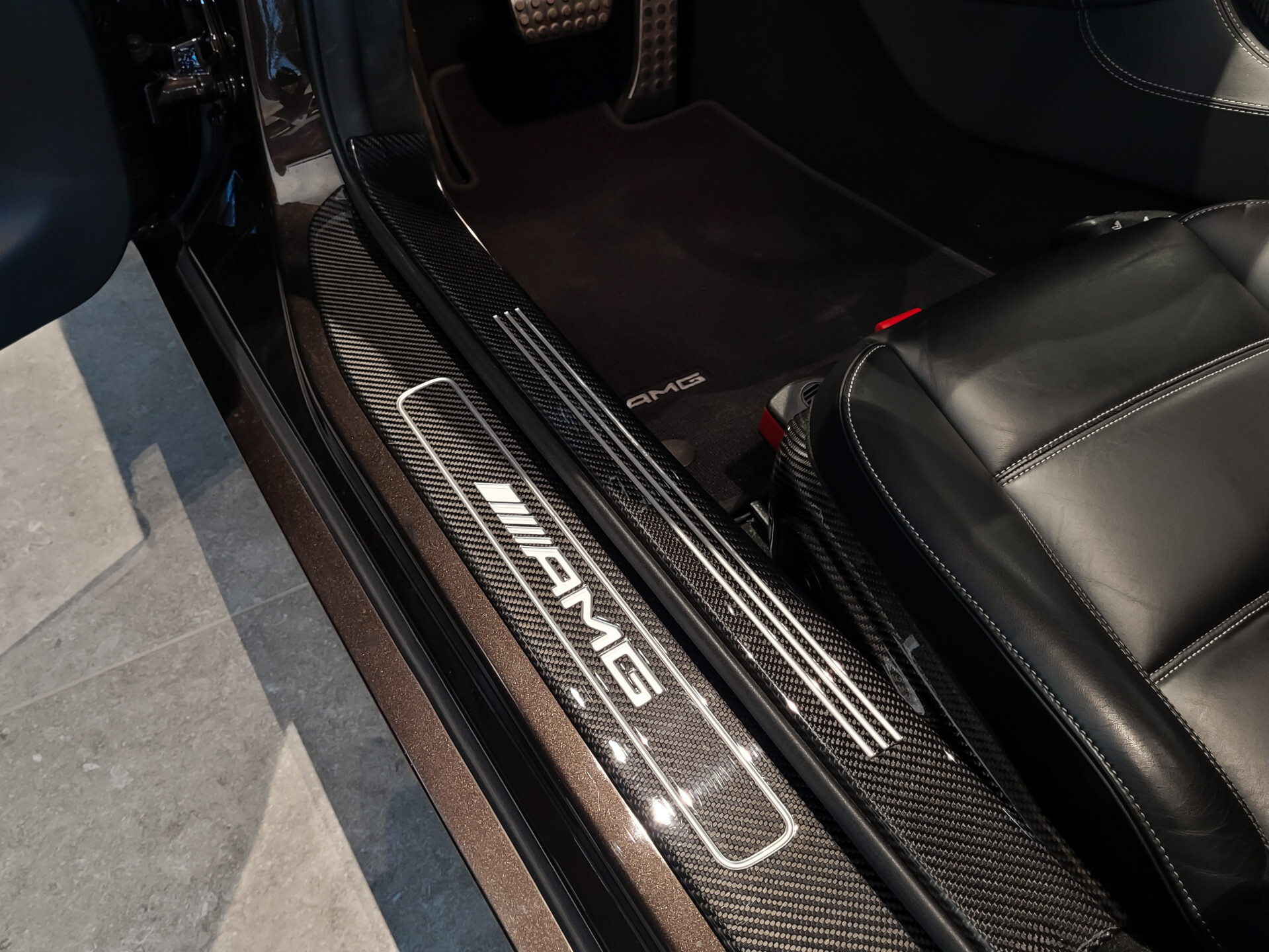 Mercedes-Benz SLS Roadster 6.3 AMG Keramisch | Designo | B&O | Sepang bruin Foto 18