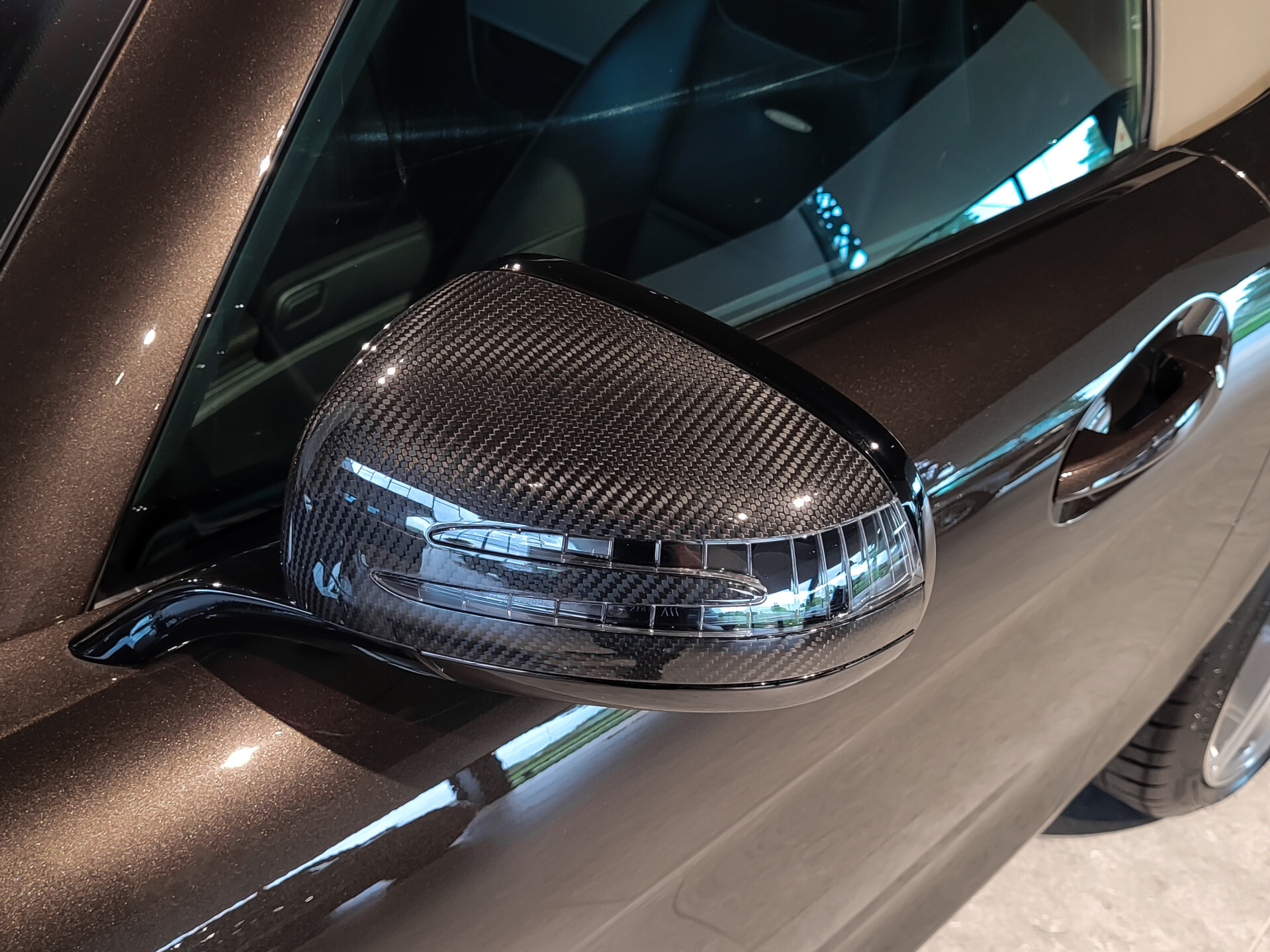 Mercedes-Benz SLS Roadster 6.3 AMG Keramisch | Designo | B&O | Sepang bruin Foto 26