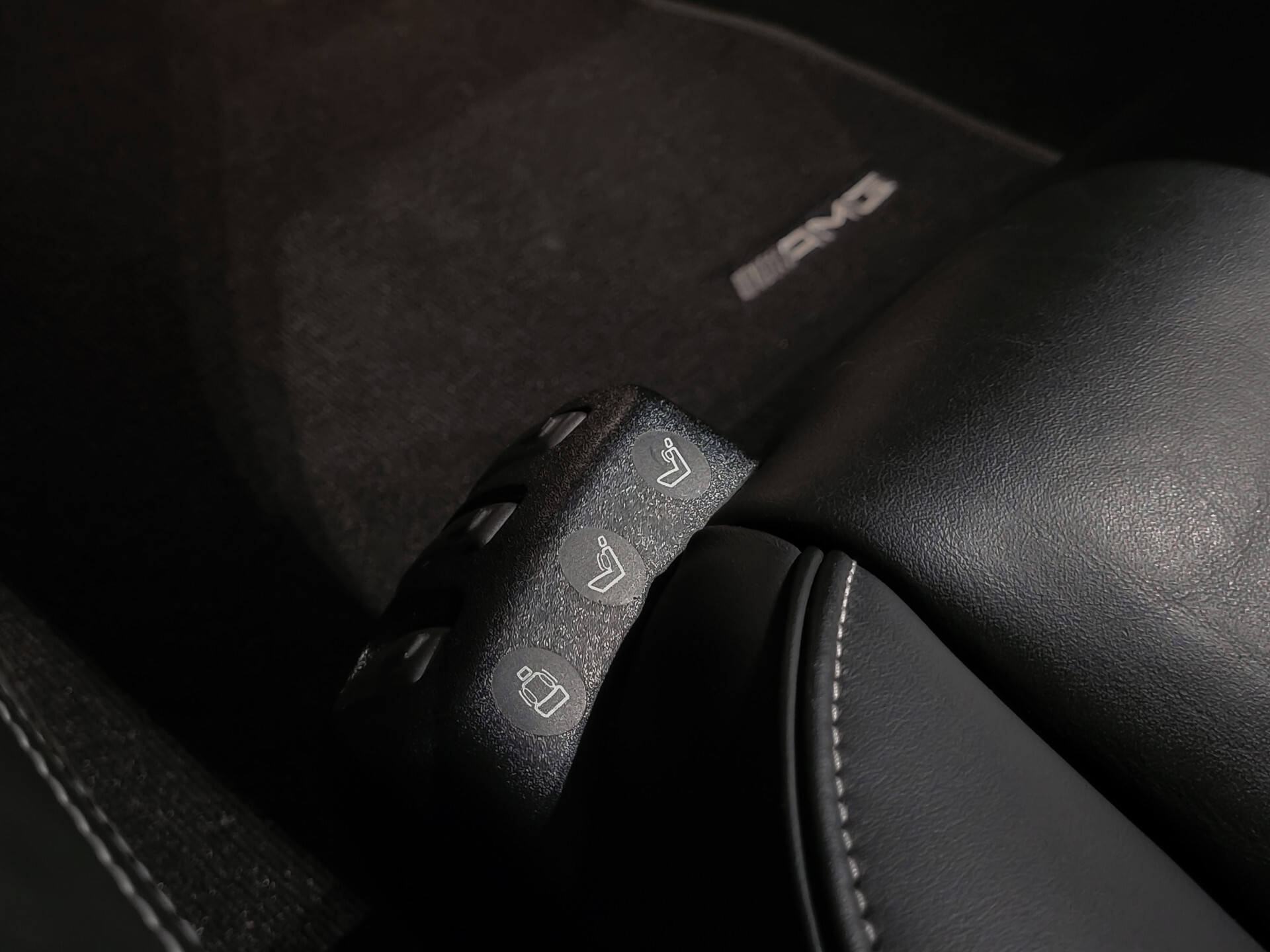 Mercedes-Benz SLS Roadster 6.3 AMG Keramisch | Designo | B&O | Sepang bruin Foto 30