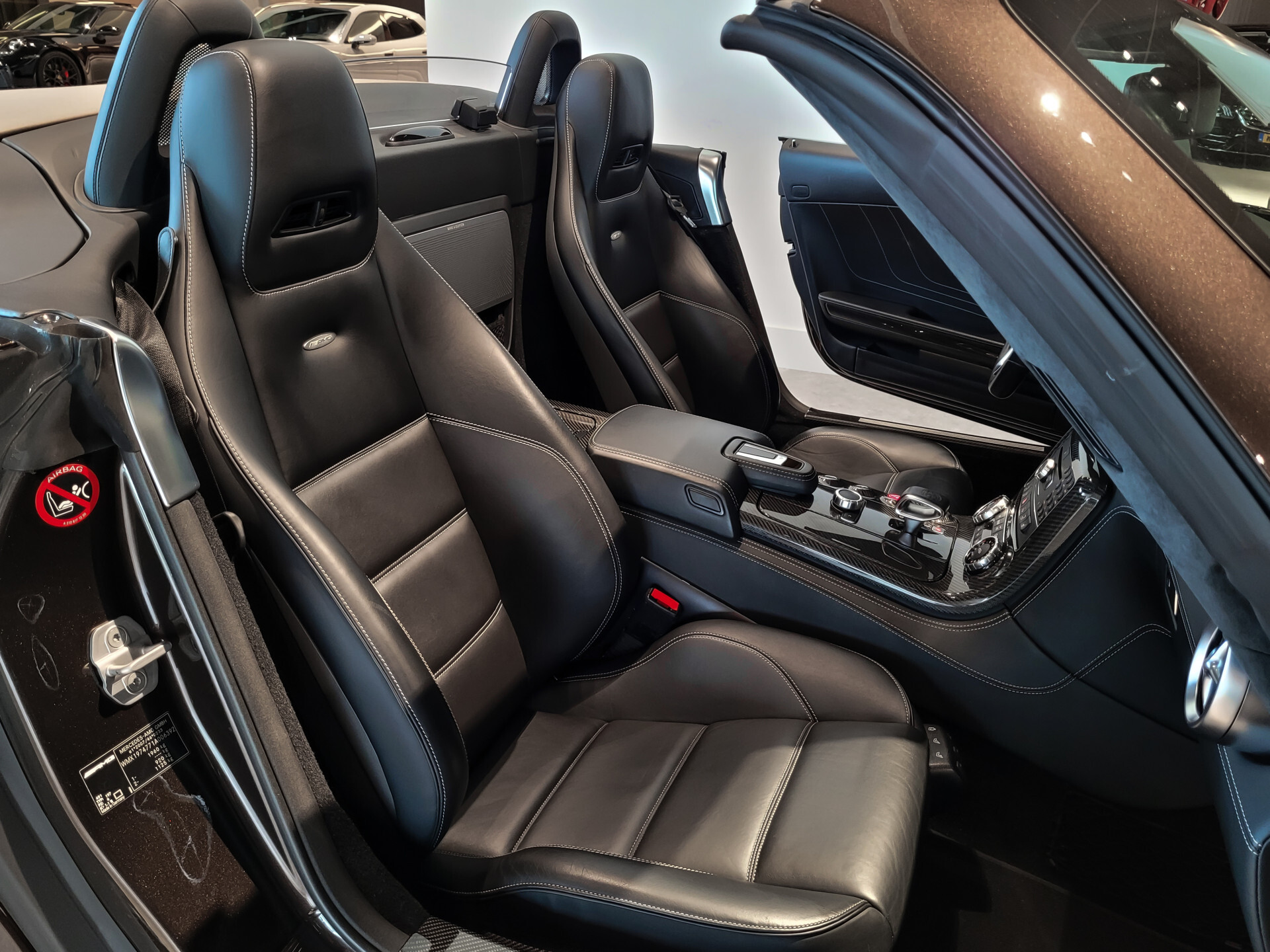 Mercedes-Benz SLS Roadster 6.3 AMG Keramisch | Designo | B&O | Sepang bruin Foto 8