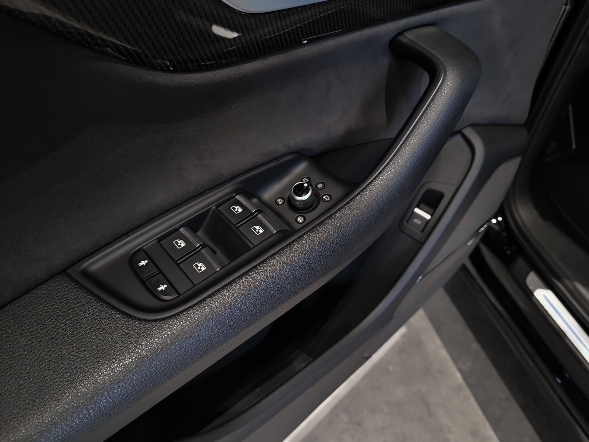 Audi SQ7 4.0 TDI Quattro Pro Line 7-Persoons Carbon | New Service | HUD | Bose | Achterassturing | Standkachel Foto 11